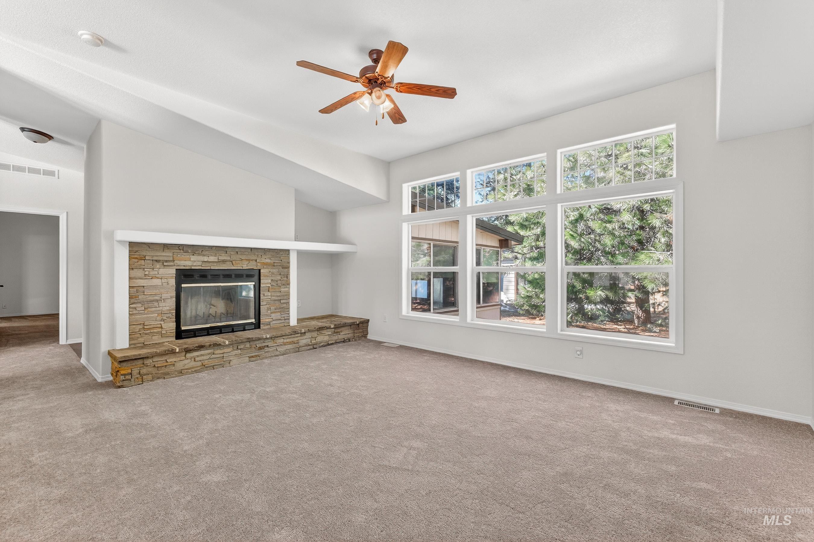 1649 Crown Point Pkwy, Cascade, Idaho 83611, 3 Bedrooms, 2 Bathrooms, Residential For Sale, Price $554,900, 98983815