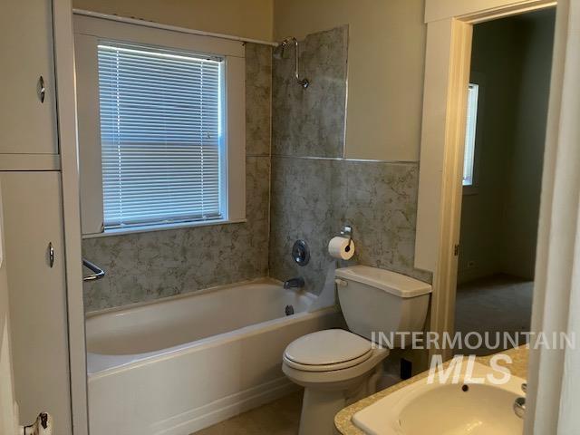 90 15th Street, Pomeroy, Washington 99347, 2 Bedrooms, 1 Bathroom, Residential For Sale, Price $205,000, 98983817