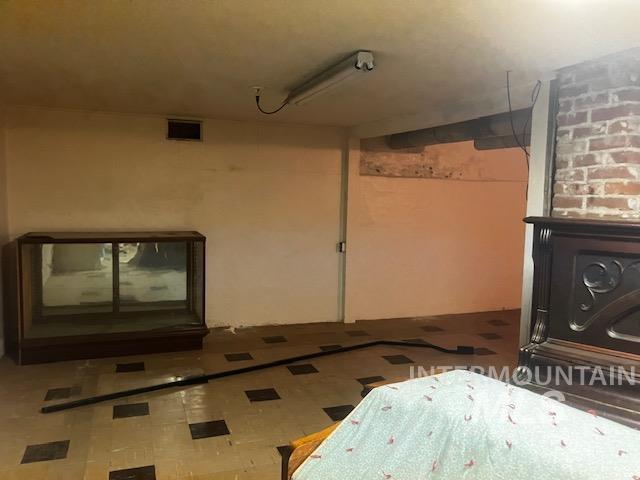 90 15th Street, Pomeroy, Washington 99347, 2 Bedrooms, 1 Bathroom, Residential For Sale, Price $205,000, 98983817