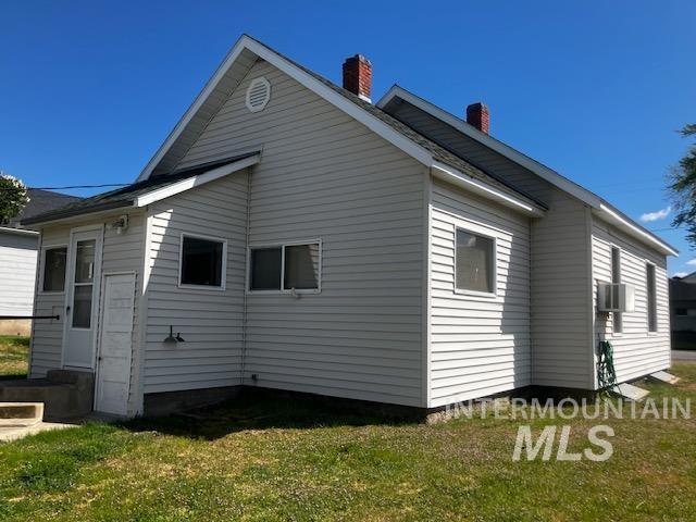 90 15th Street, Pomeroy, Washington 99347, 2 Bedrooms, 1 Bathroom, Residential For Sale, Price $205,000, 98983817