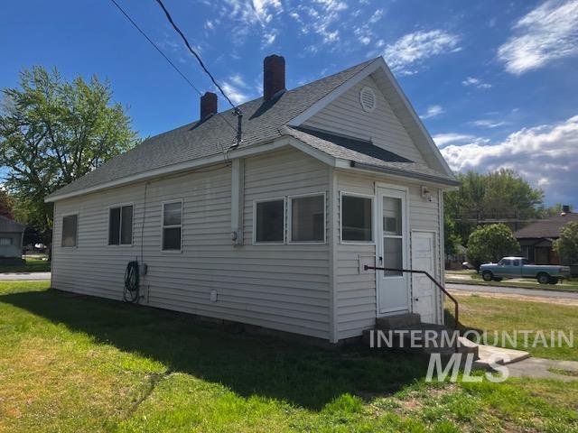 90 15th Street, Pomeroy, Washington 99347, 2 Bedrooms, 1 Bathroom, Residential For Sale, Price $205,000, 98983817