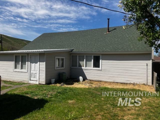 90 15th Street, Pomeroy, Washington 99347, 2 Bedrooms, 1 Bathroom, Residential For Sale, Price $205,000, 98983817