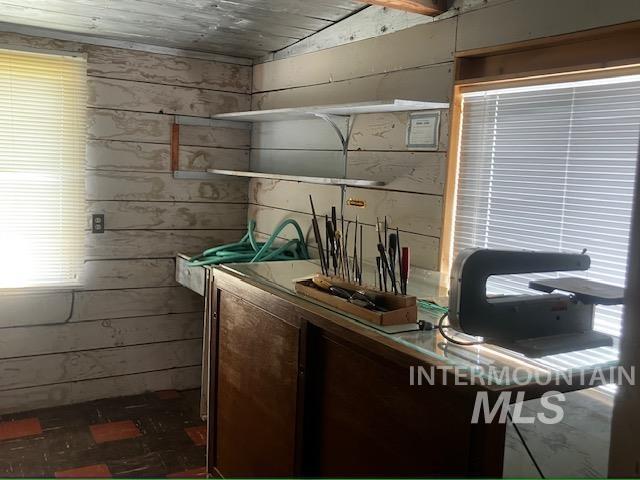 90 15th Street, Pomeroy, Washington 99347, 2 Bedrooms, 1 Bathroom, Residential For Sale, Price $205,000, 98983817