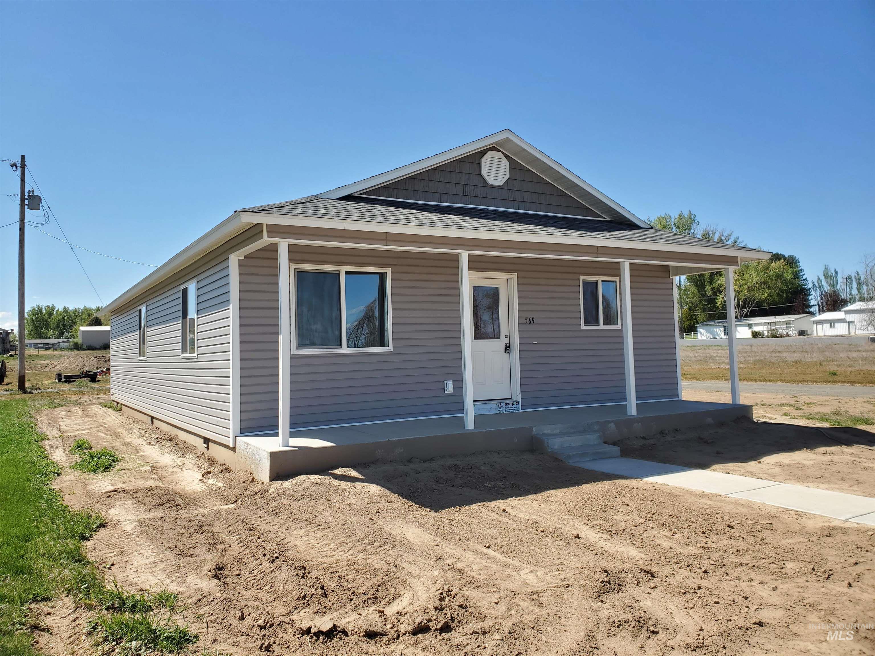569 W 7th Ave, Wendell, Idaho 83338, 3 Bedrooms, 2 Bathrooms, Residential For Sale, Price $310,500, 98983820