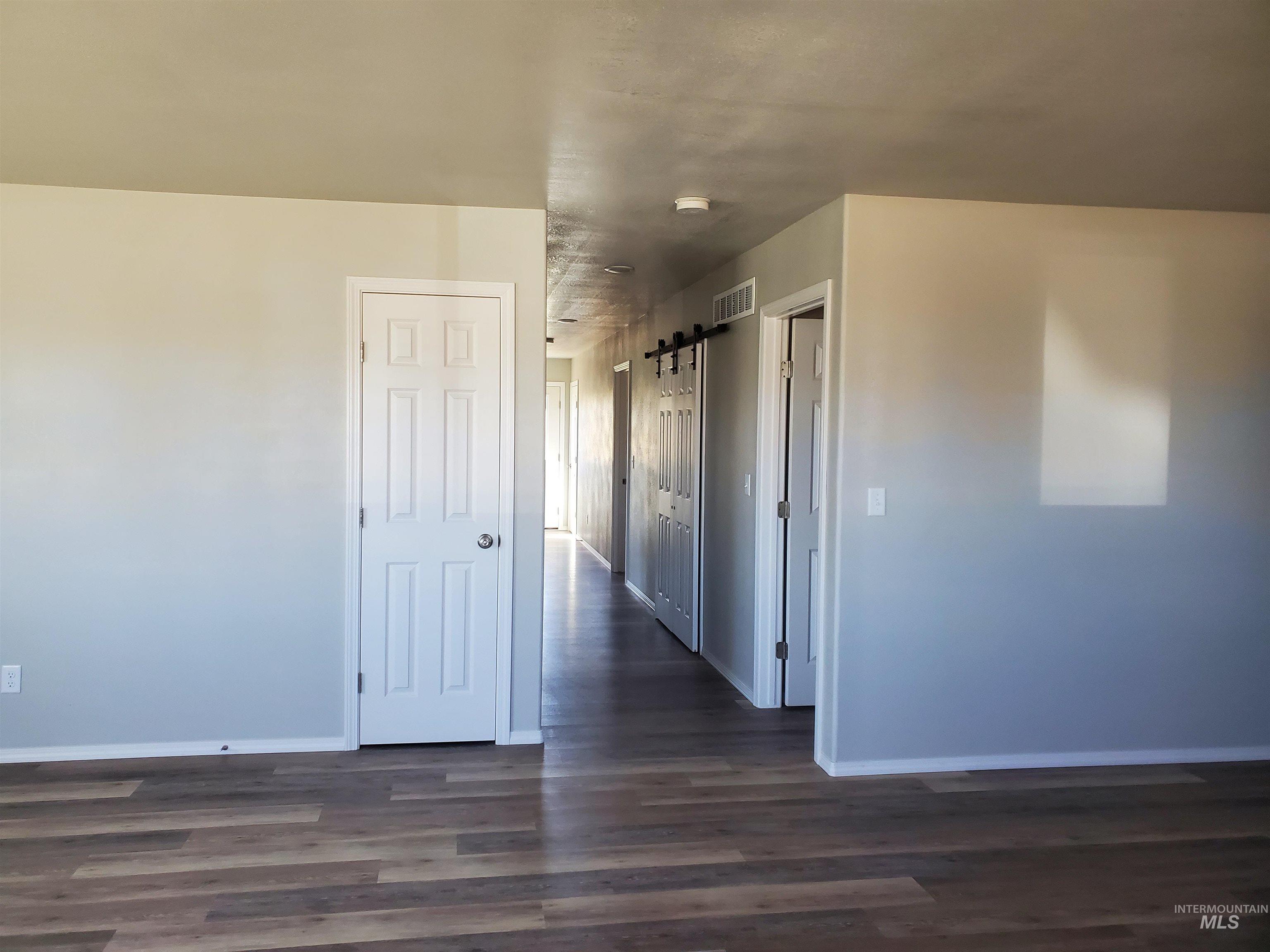 569 W 7th Ave, Wendell, Idaho 83338, 3 Bedrooms, 2 Bathrooms, Residential For Sale, Price $310,500, 98983820
