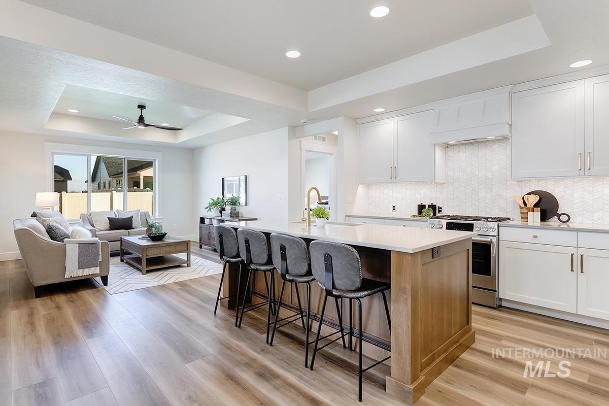 7086 S Cascabel Lane, Meridian, Idaho 83642, 3 Bedrooms, 2 Bathrooms, Residential For Sale, Price $516,800, 98983824