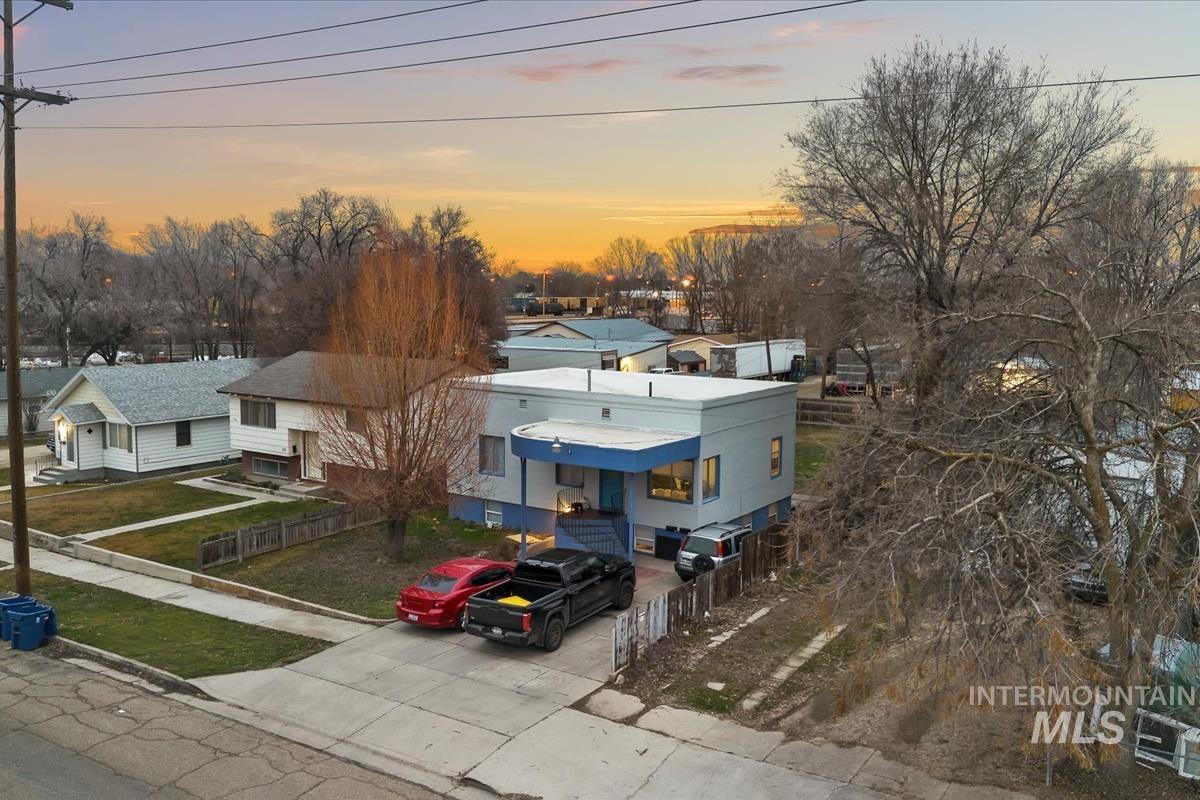 116 22nd Ave S, Nampa, Idaho 83651, 2 Bedrooms, 1 Bathroom, Residential Income For Sale, Price $405,000,MLS 98983826