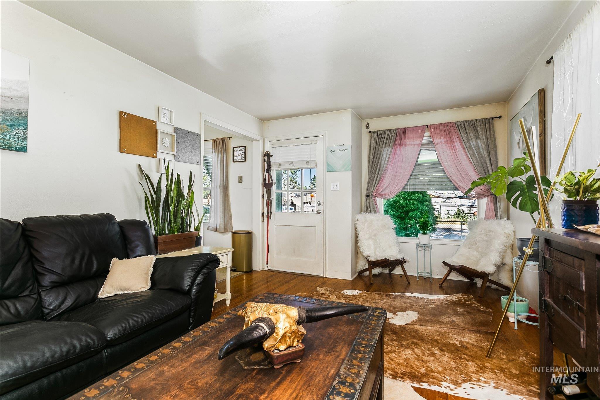 912 N 27th Street, Boise, Idaho 83702, 2 Bedrooms, 2 Bathrooms, Residential Income For Sale, Price $808,000,MLS 98983828