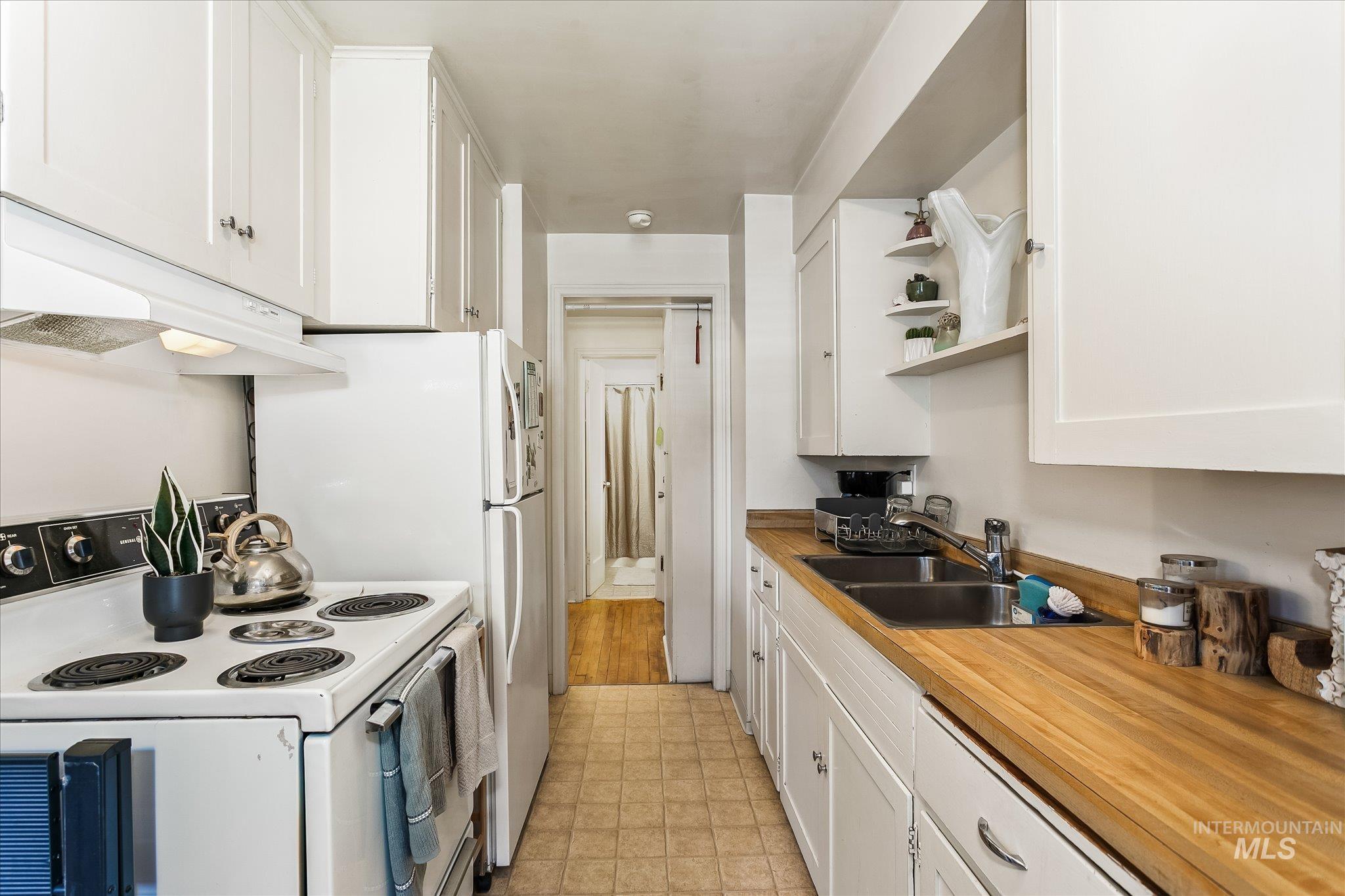 912 N 27th Street, Boise, Idaho 83702, 2 Bedrooms, 2 Bathrooms, Residential Income For Sale, Price $808,000,MLS 98983828