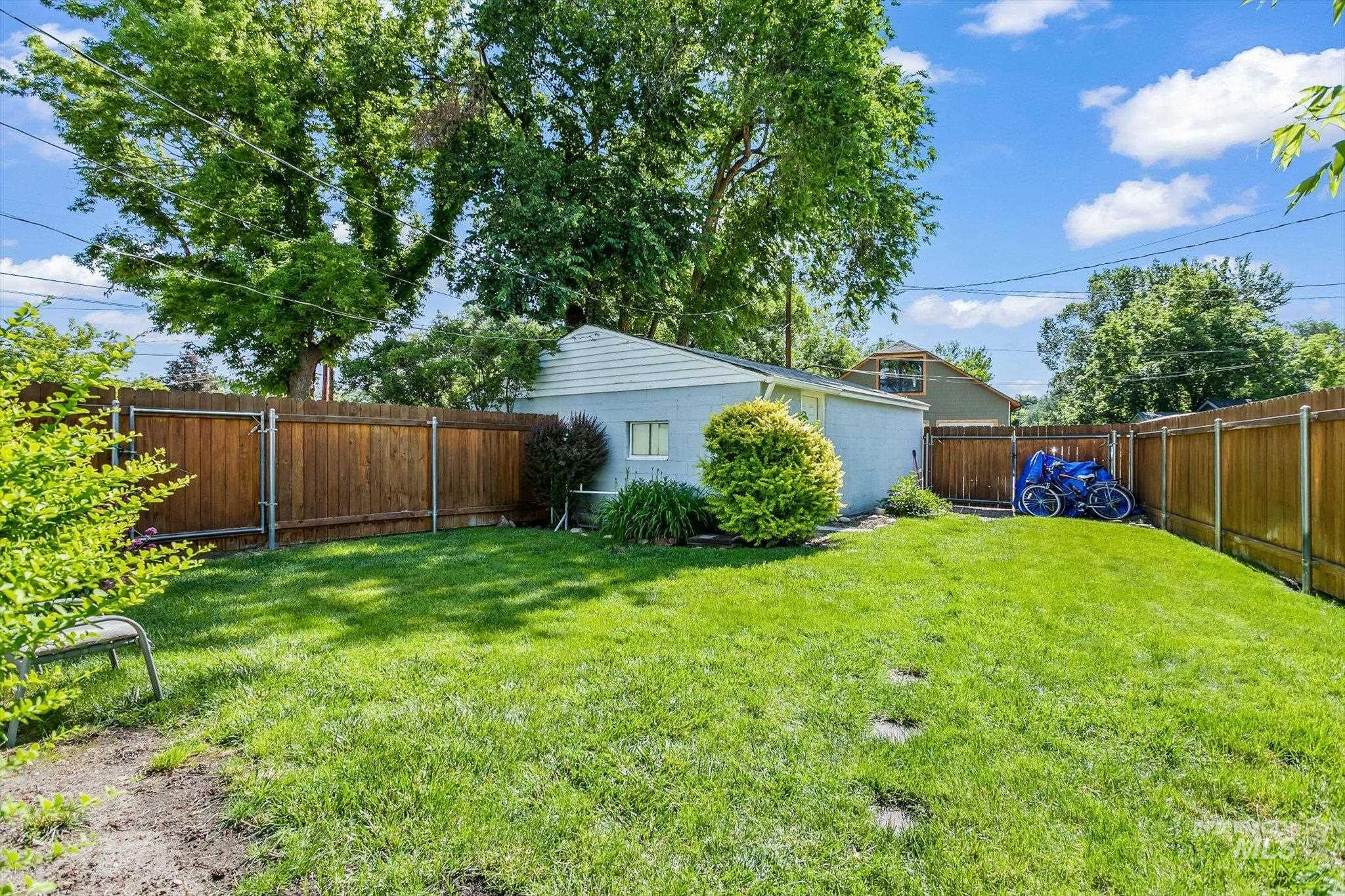 912 N 27th Street, Boise, Idaho 83702, 2 Bedrooms, 2 Bathrooms, Residential Income For Sale, Price $808,000,MLS 98983828