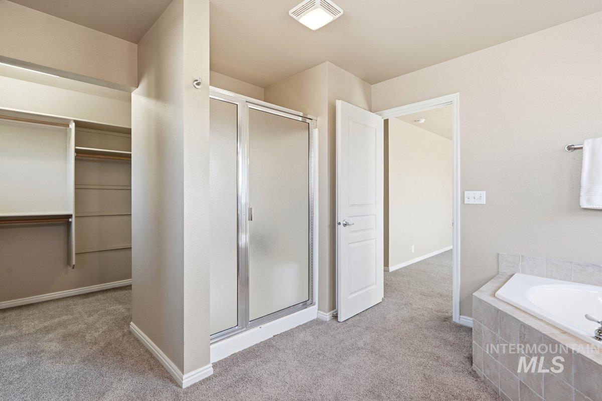 1005 E Washakie Street, Meridian, Idaho 83646, 4 Bedrooms, 2.5 Bathrooms, Residential For Sale, Price $596,000, 98983831
