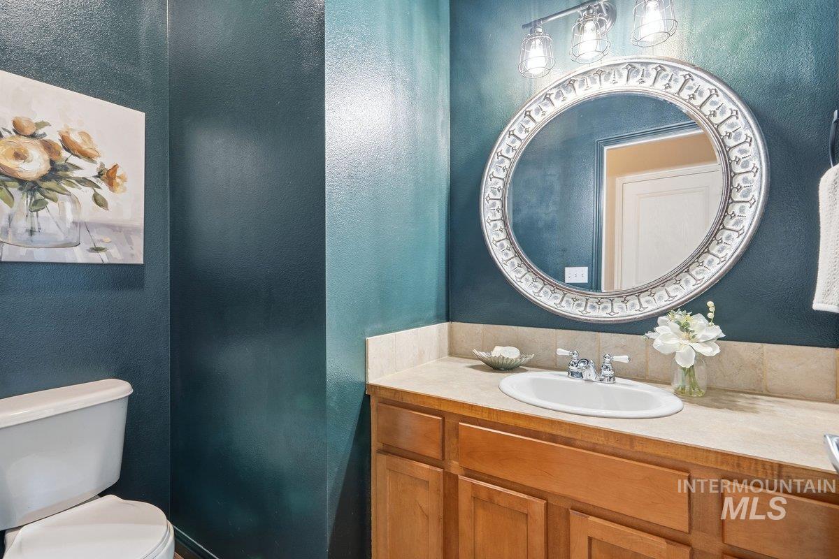 1005 E Washakie Street, Meridian, Idaho 83646, 4 Bedrooms, 2.5 Bathrooms, Residential For Sale, Price $596,000, 98983831