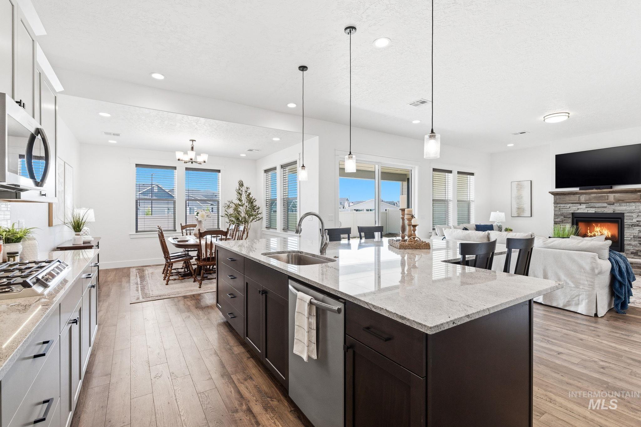 5764 N BACKFIRE WAY, Meridian, Idaho 83646, 4 Bedrooms, 3 Bathrooms, Residential For Sale, Price $665,000, 98983832