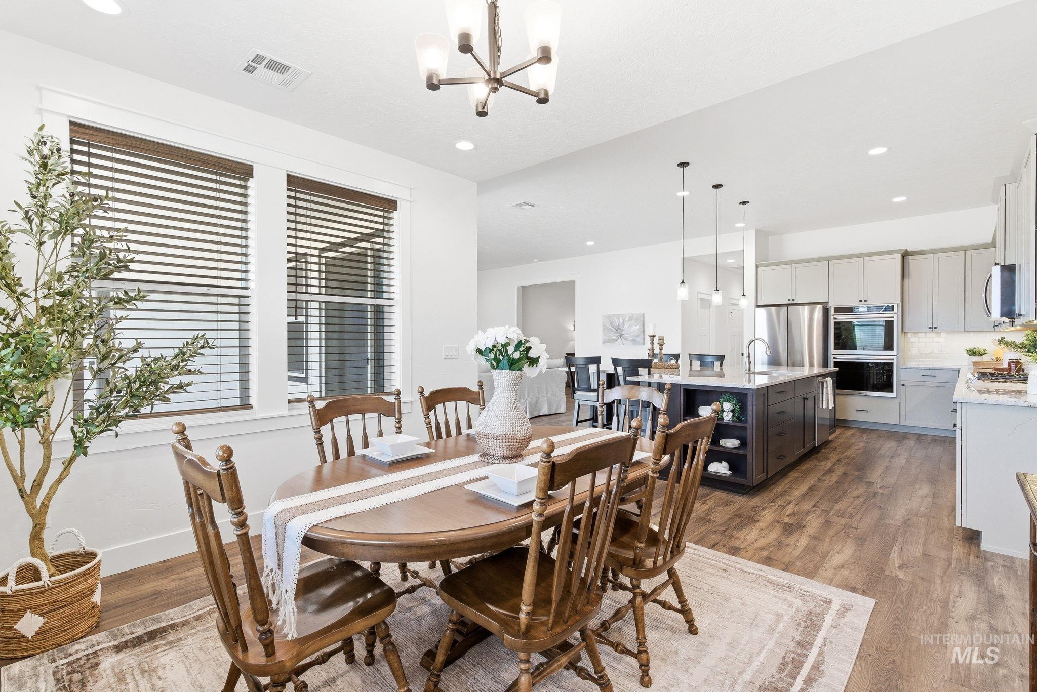 5764 N BACKFIRE WAY, Meridian, Idaho 83646, 4 Bedrooms, 3 Bathrooms, Residential For Sale, Price $665,000, 98983832