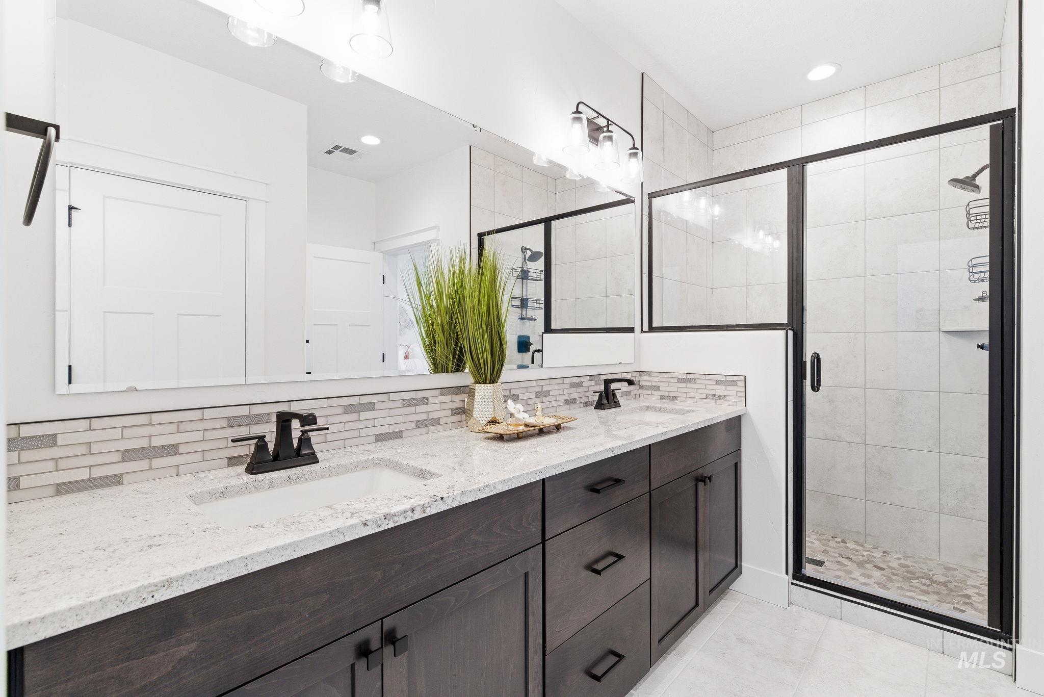 5764 N BACKFIRE WAY, Meridian, Idaho 83646, 4 Bedrooms, 3 Bathrooms, Residential For Sale, Price $665,000, 98983832