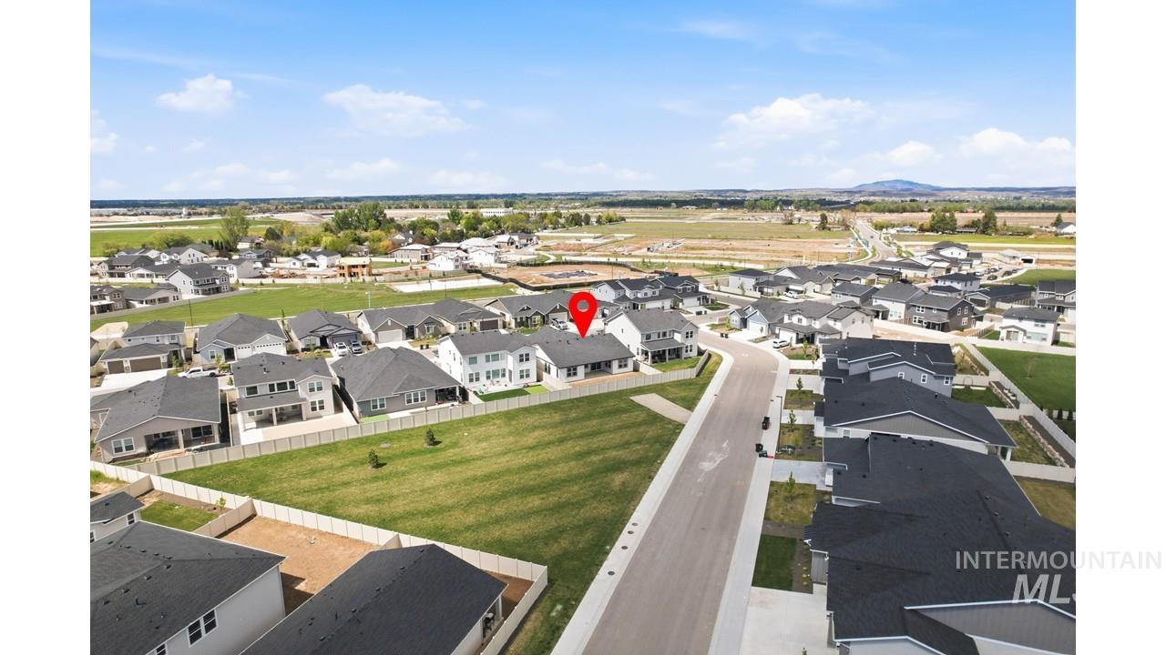 5764 N BACKFIRE WAY, Meridian, Idaho 83646, 4 Bedrooms, 3 Bathrooms, Residential For Sale, Price $665,000, 98983832