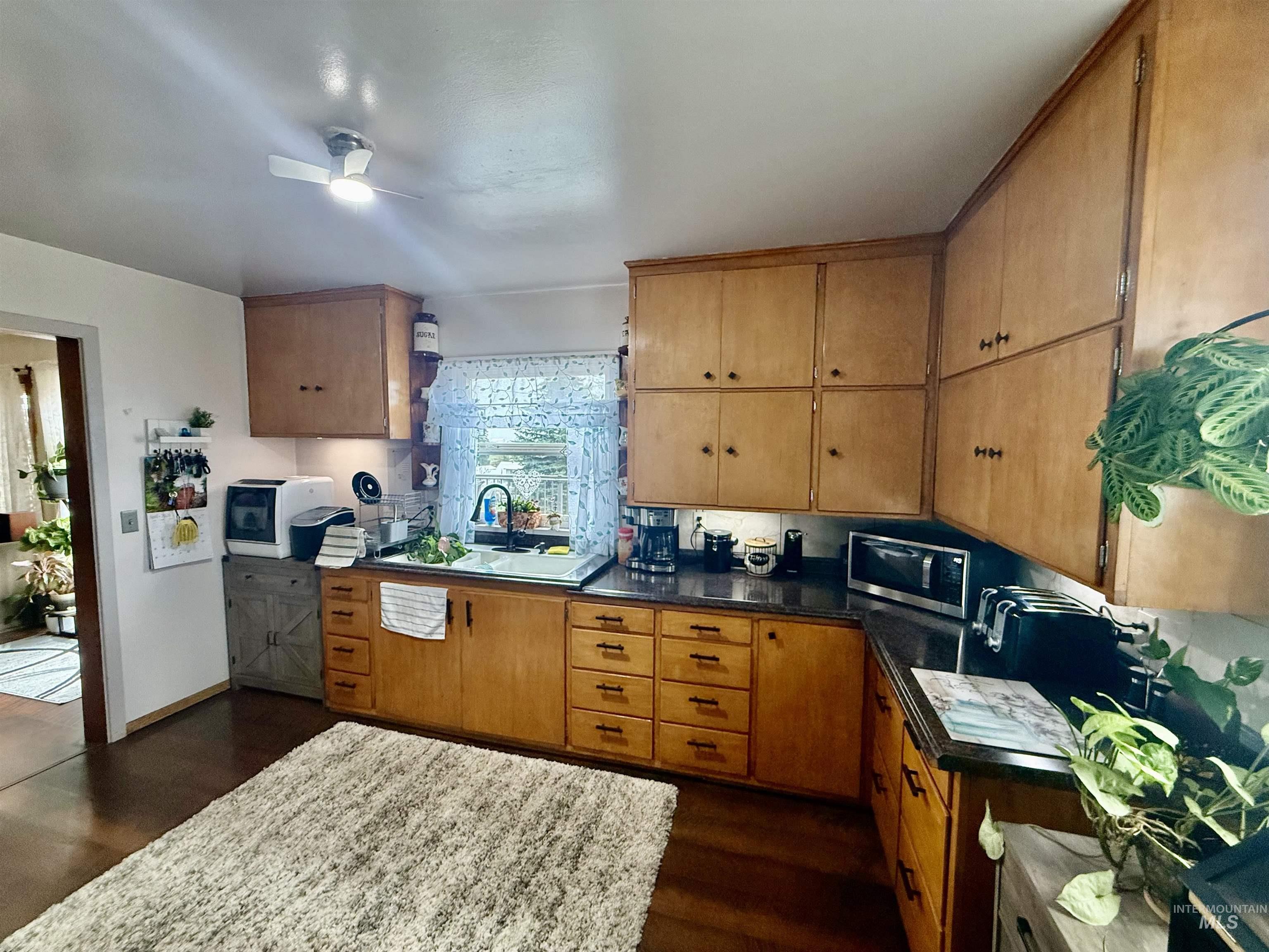 910 2nd Ave, Nezperce, Idaho 83543, 3 Bedrooms, 1 Bathroom, Residential For Sale, Price $220,000, 98983836