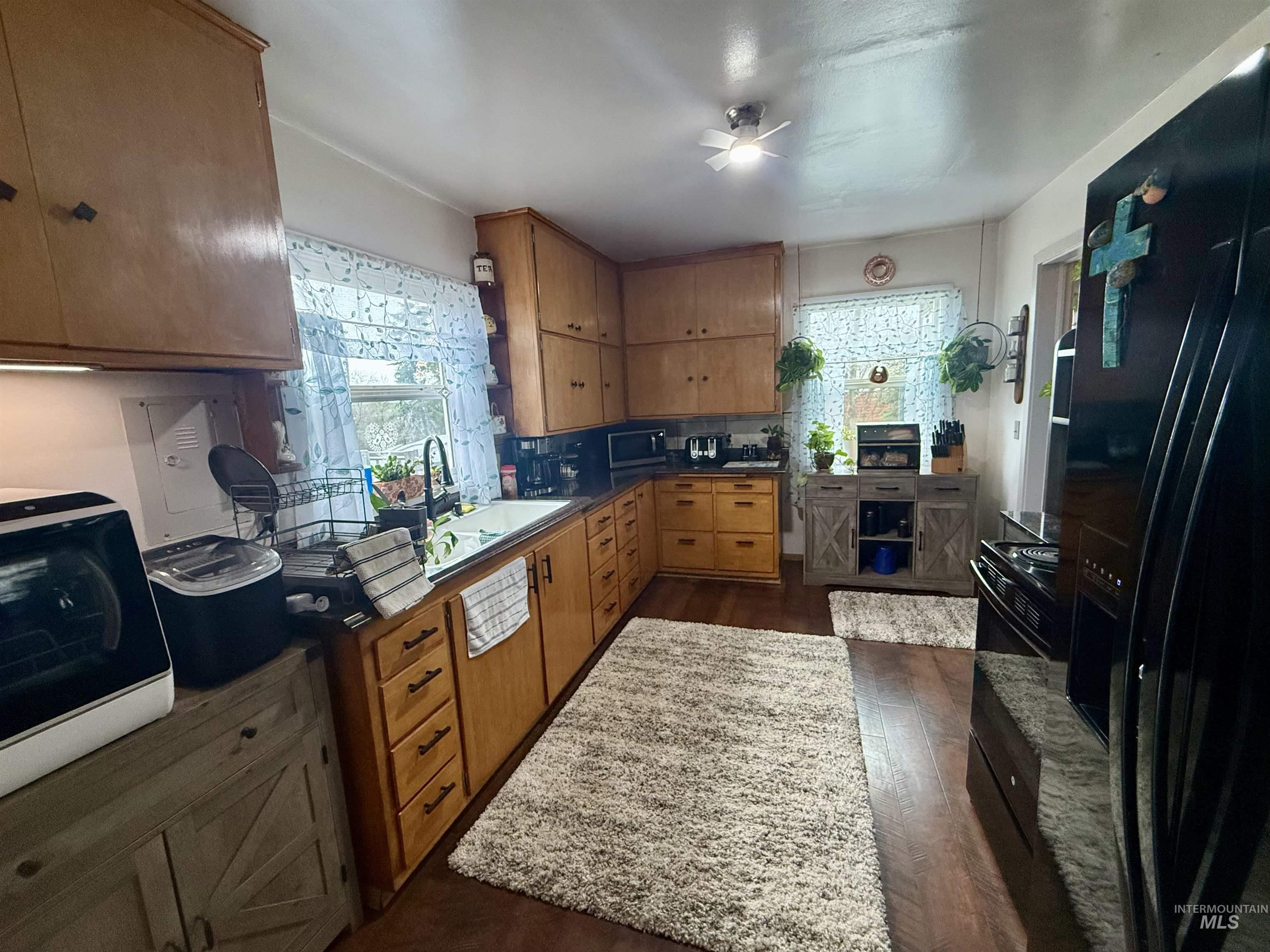 910 2nd Ave, Nezperce, Idaho 83543, 3 Bedrooms, 1 Bathroom, Residential For Sale, Price $220,000, 98983836