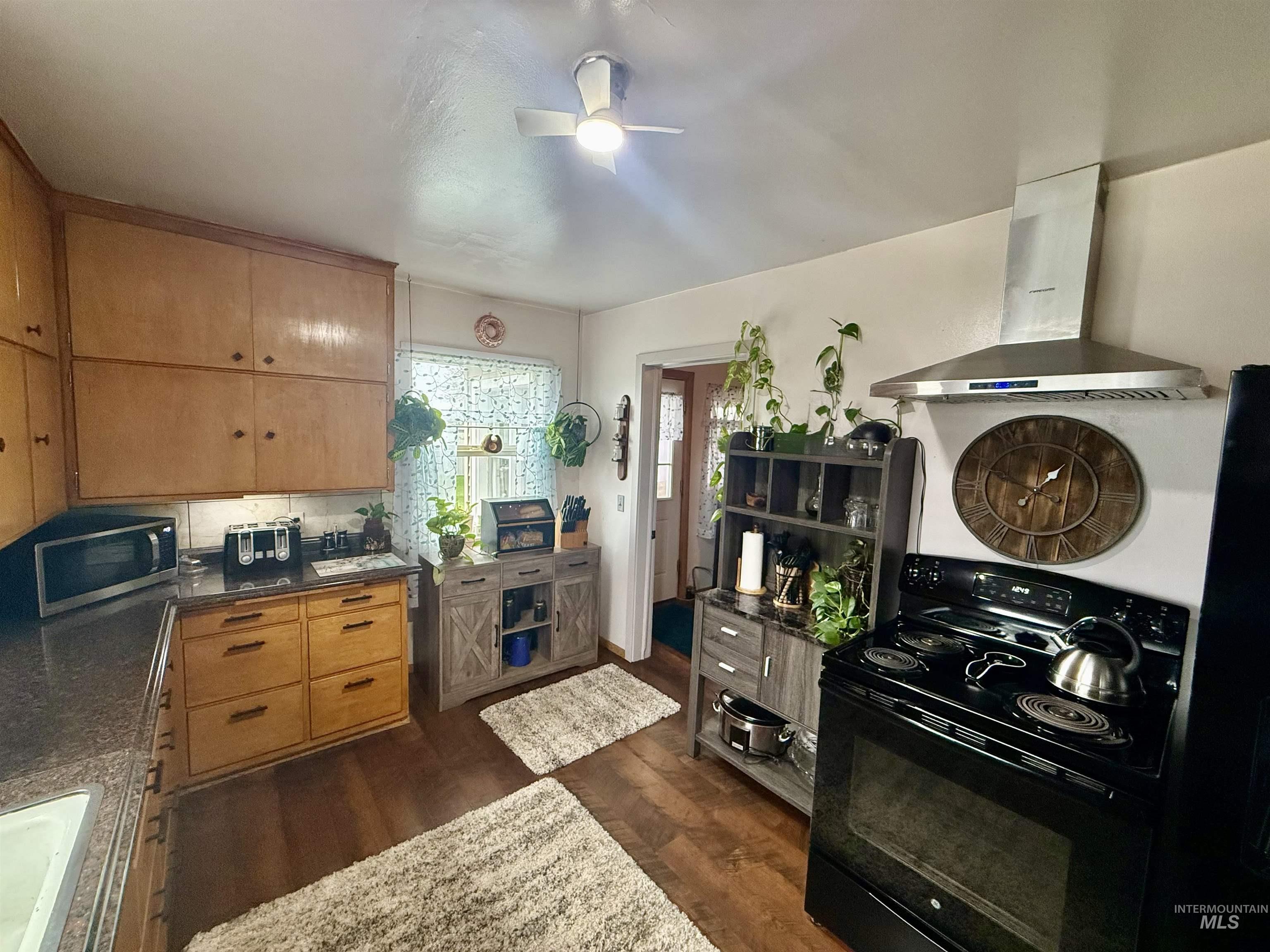 910 2nd Ave, Nezperce, Idaho 83543, 3 Bedrooms, 1 Bathroom, Residential For Sale, Price $220,000, 98983836