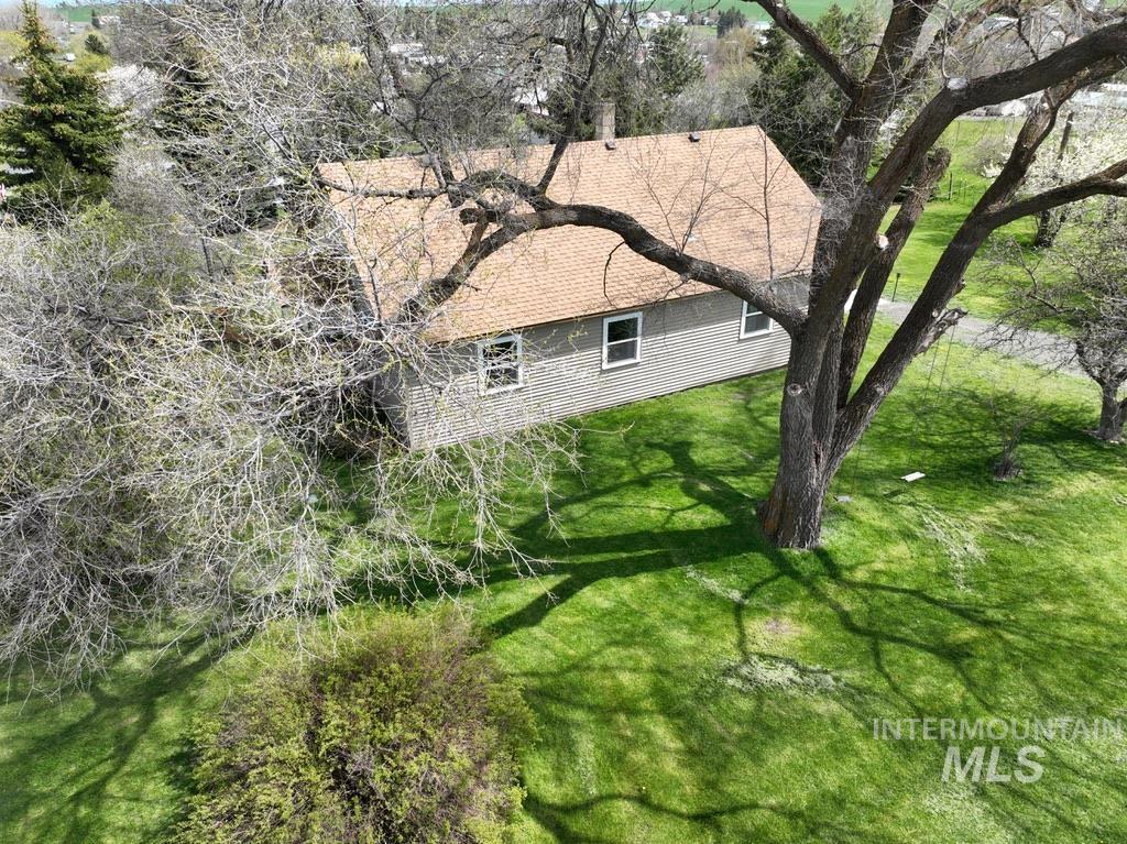 910 2nd Ave, Nezperce, Idaho 83543, 3 Bedrooms, 1 Bathroom, Residential For Sale, Price $220,000, 98983836
