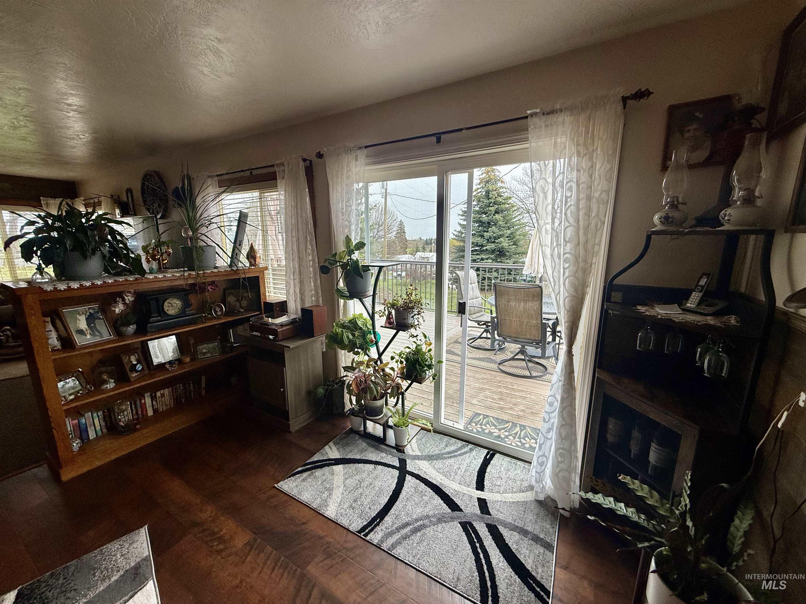 910 2nd Ave, Nezperce, Idaho 83543, 3 Bedrooms, 1 Bathroom, Residential For Sale, Price $220,000, 98983836