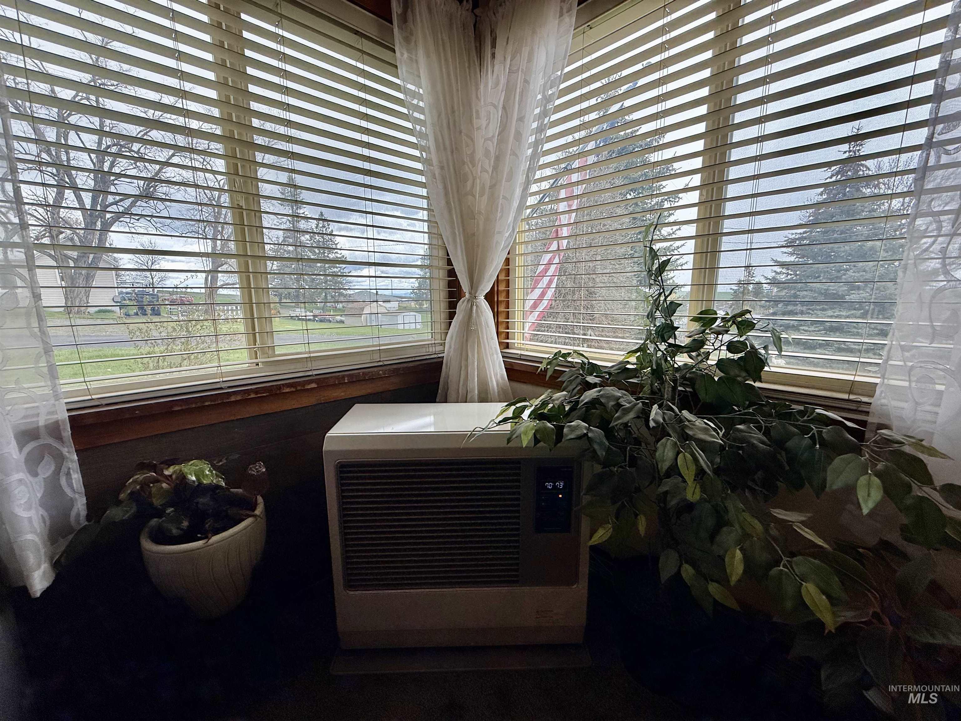 910 2nd Ave, Nezperce, Idaho 83543, 3 Bedrooms, 1 Bathroom, Residential For Sale, Price $220,000, 98983836