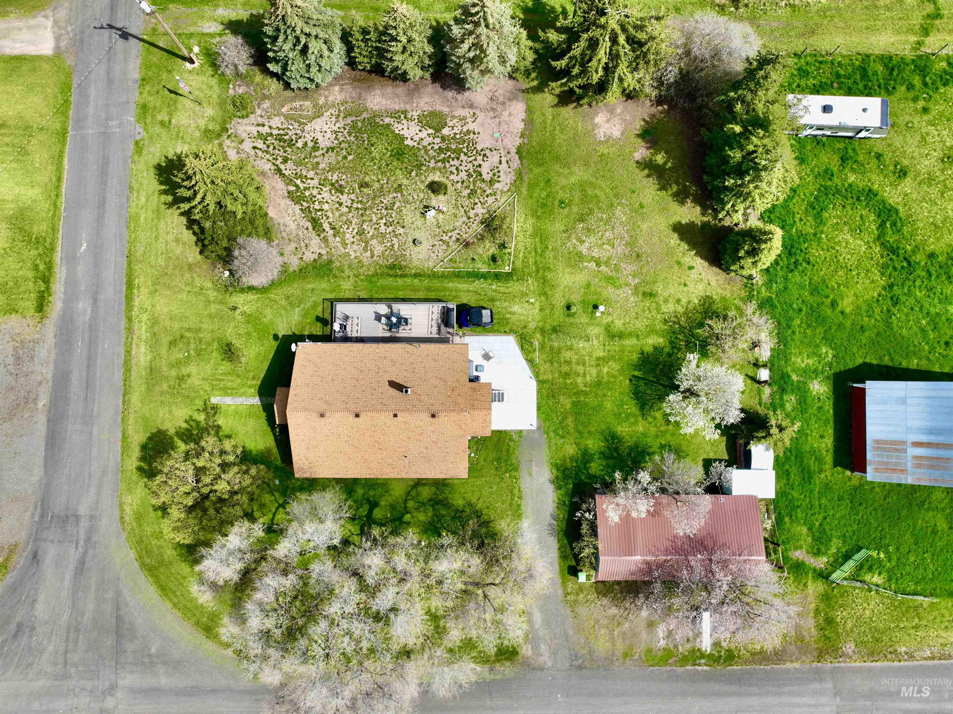 910 2nd Ave, Nezperce, Idaho 83543, 3 Bedrooms, 1 Bathroom, Residential For Sale, Price $220,000, 98983836