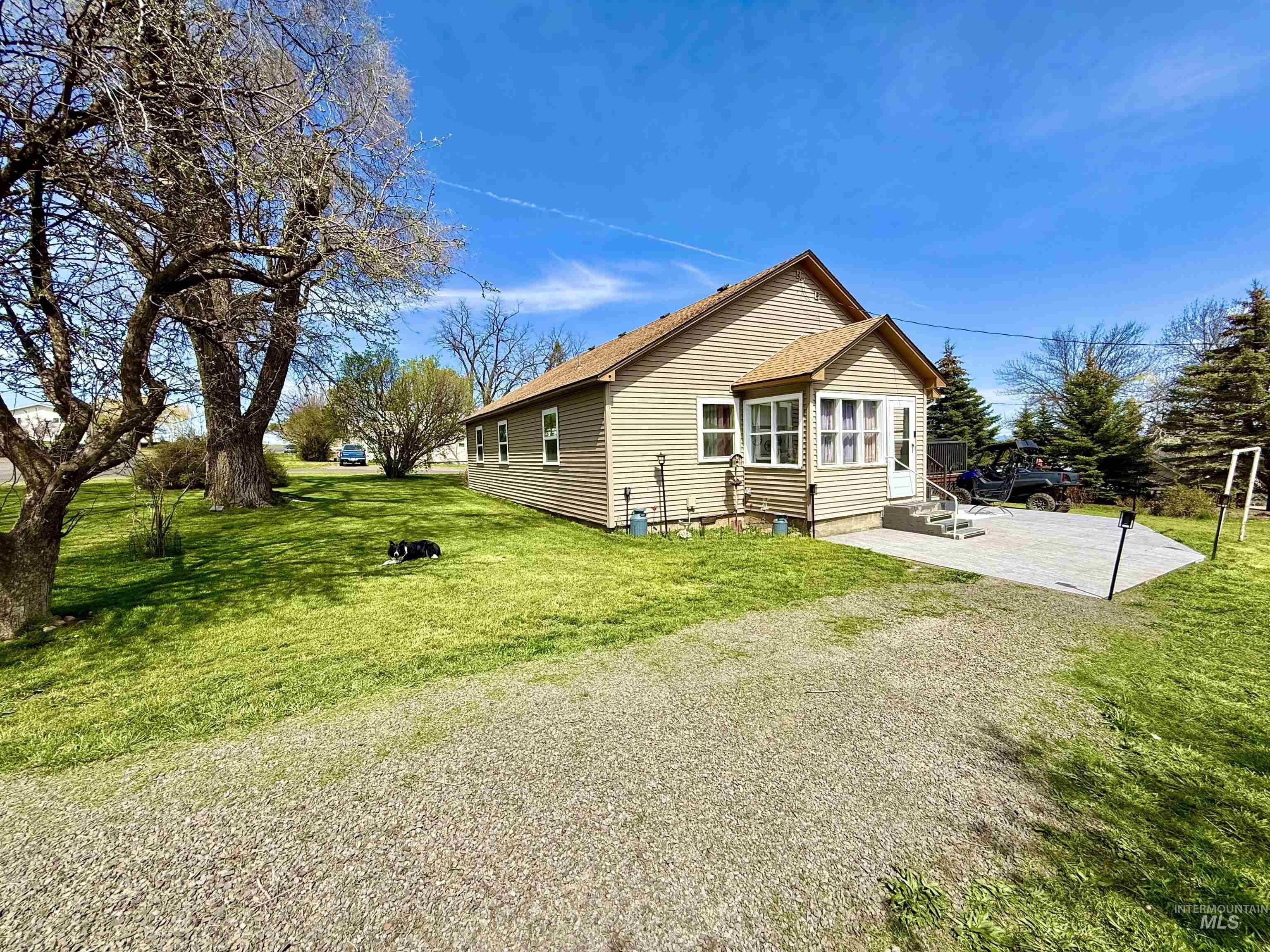 910 2nd Ave, Nezperce, Idaho 83543, 3 Bedrooms, 1 Bathroom, Residential For Sale, Price $220,000, 98983836