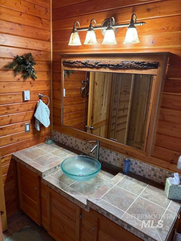 545 Blaine Way, Placerville, Idaho 83666, 2 Bedrooms, 1 Bathroom, Residential For Sale, Price $410,000, 98983838