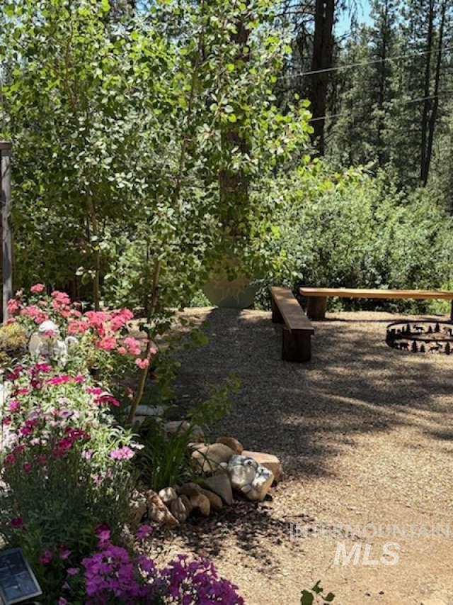 545 Blaine Way, Placerville, Idaho 83666, 2 Bedrooms, 1 Bathroom, Residential For Sale, Price $410,000, 98983838