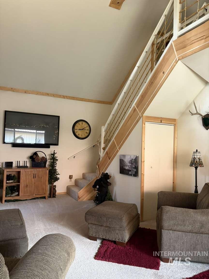 545 Blaine Way, Placerville, Idaho 83666, 2 Bedrooms, 1 Bathroom, Residential For Sale, Price $410,000, 98983838