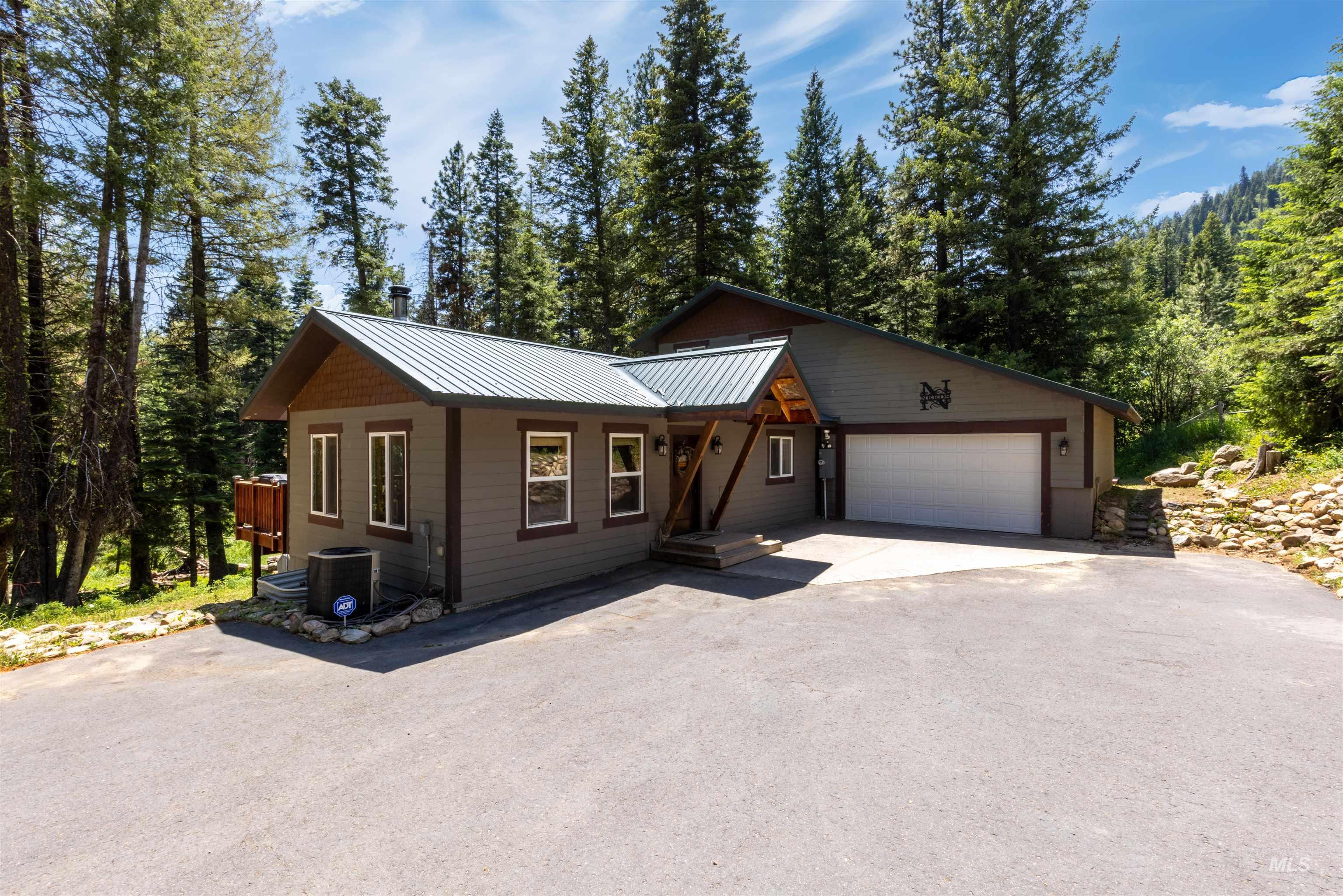 1 Miller Ln, Cascade, Idaho 83611-1500, 3 Bedrooms, 2 Bathrooms, Residential For Sale, Price $839,900, 98983841