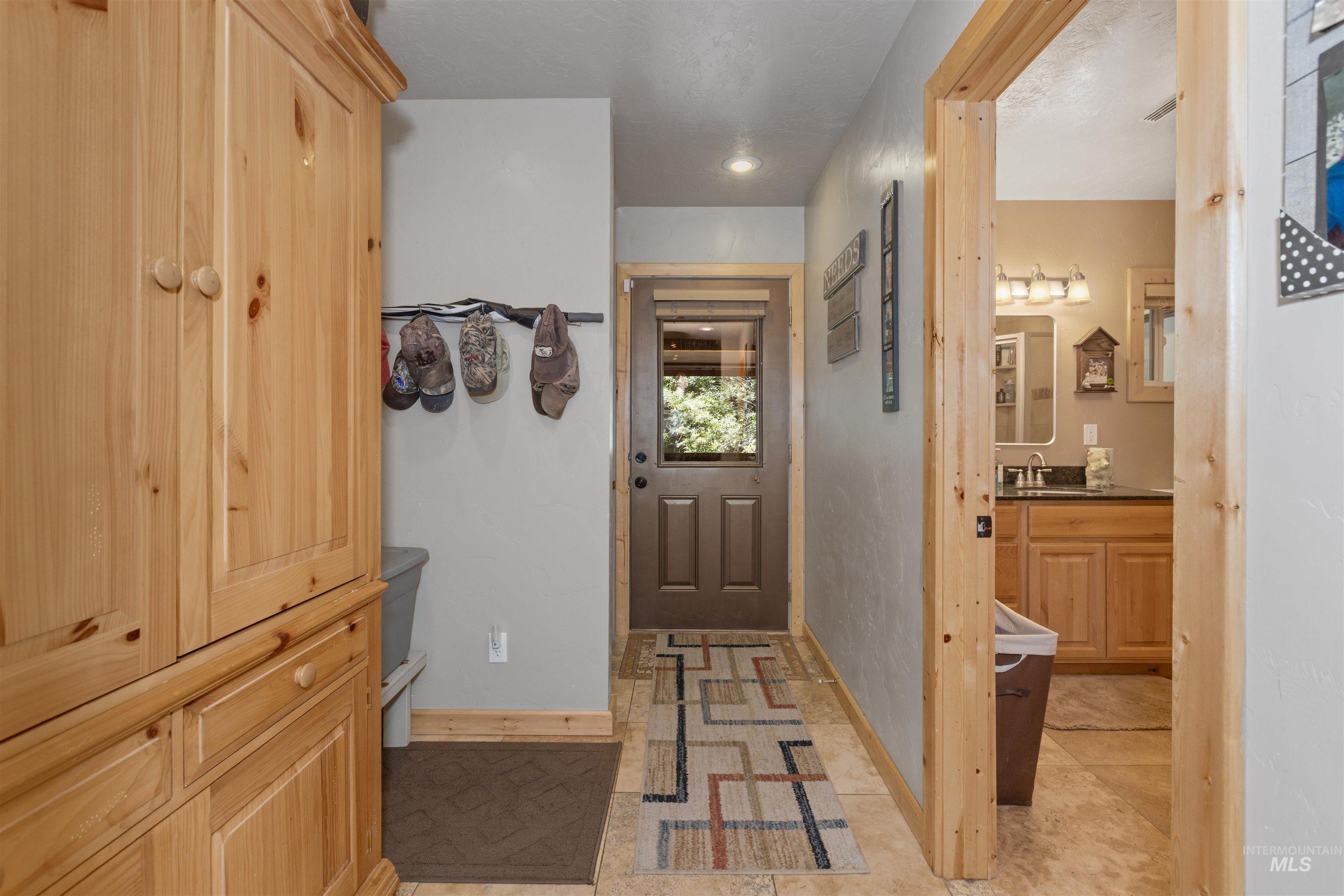 1 Miller Ln, Cascade, Idaho 83611-1500, 3 Bedrooms, 2 Bathrooms, Residential For Sale, Price $849,900, 98983841