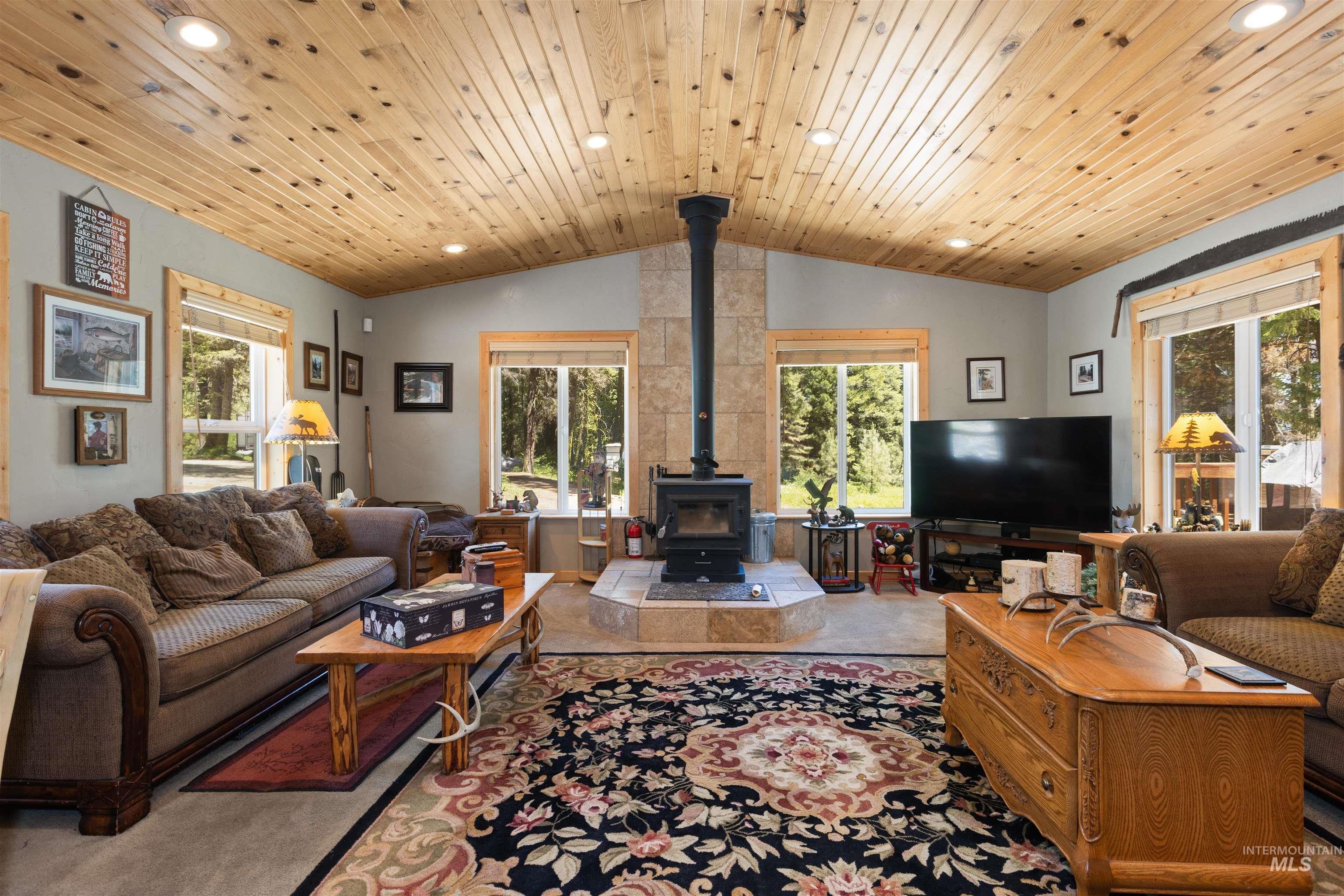 1 Miller Ln, Cascade, Idaho 83611-1500, 3 Bedrooms, 2 Bathrooms, Residential For Sale, Price $849,900, 98983841