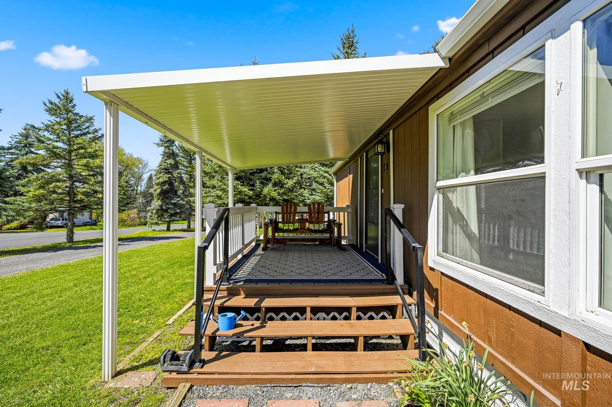 1020 Eid Rd #6, Moscow, Idaho 83843, 3 Bedrooms, 2 Bathrooms, Residential For Sale, Price $135,000,MLS 98983843