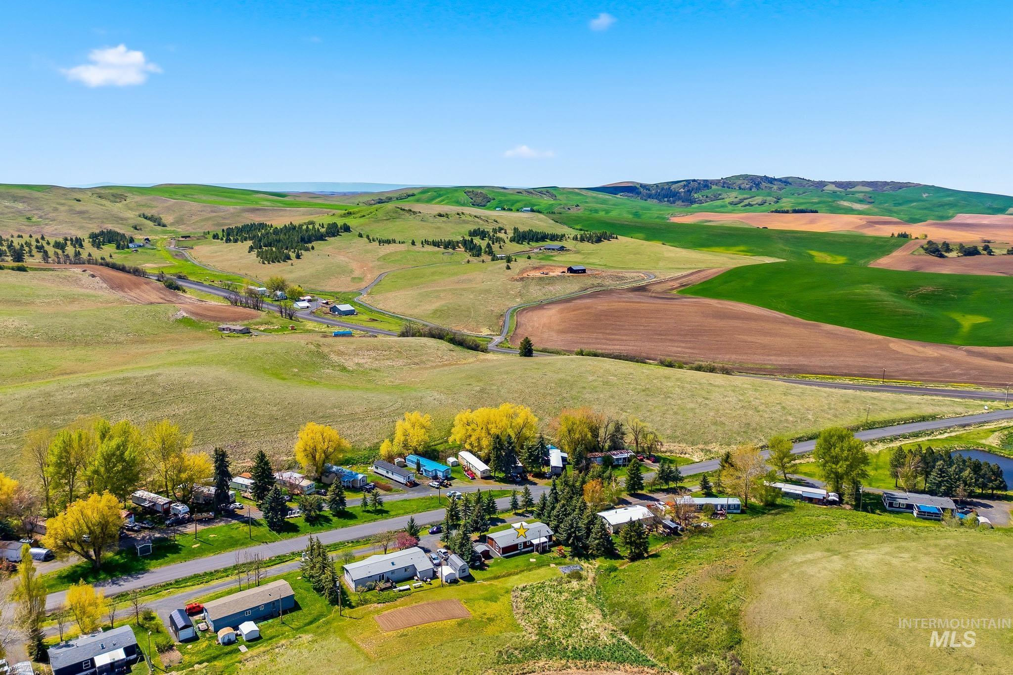 1020 Eid Rd #6, Moscow, Idaho 83843, 3 Bedrooms, 2 Bathrooms, Residential For Sale, Price $135,000,MLS 98983843