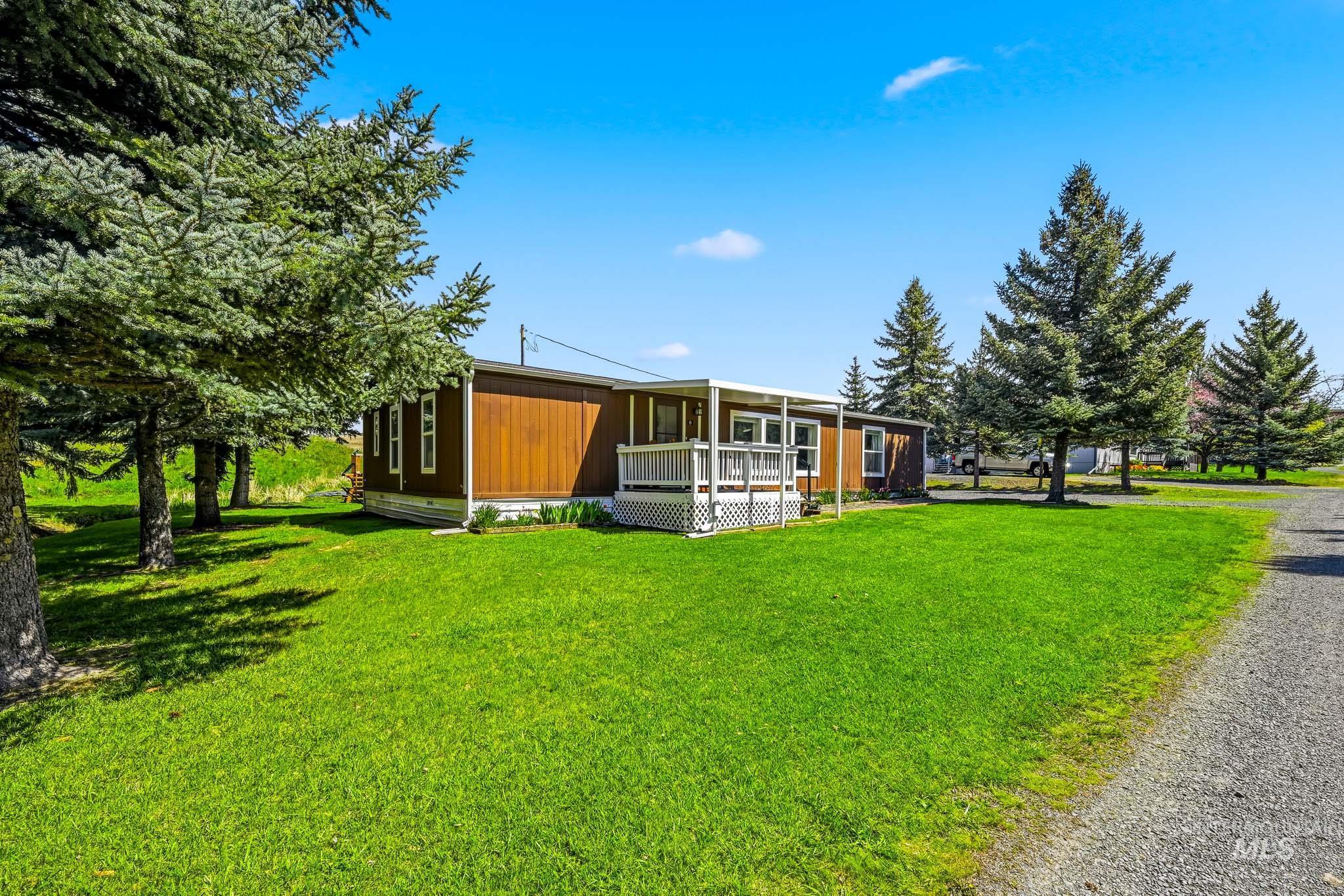 1020 Eid Rd #6, Moscow, Idaho 83843, 3 Bedrooms, 2 Bathrooms, Residential For Sale, Price $135,000,MLS 98983843