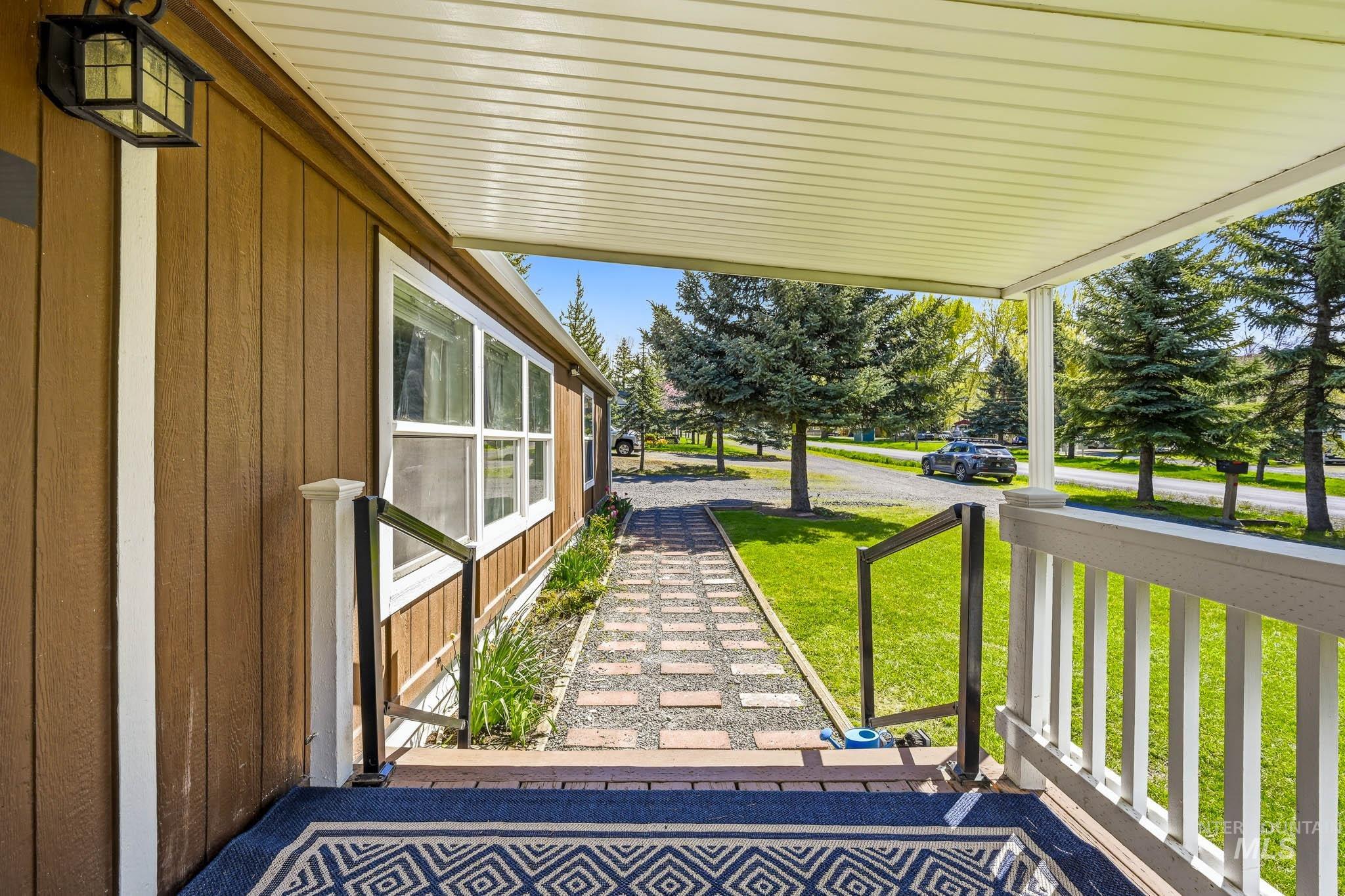 1020 Eid Rd #6, Moscow, Idaho 83843, 3 Bedrooms, 2 Bathrooms, Residential For Sale, Price $135,000,MLS 98983843