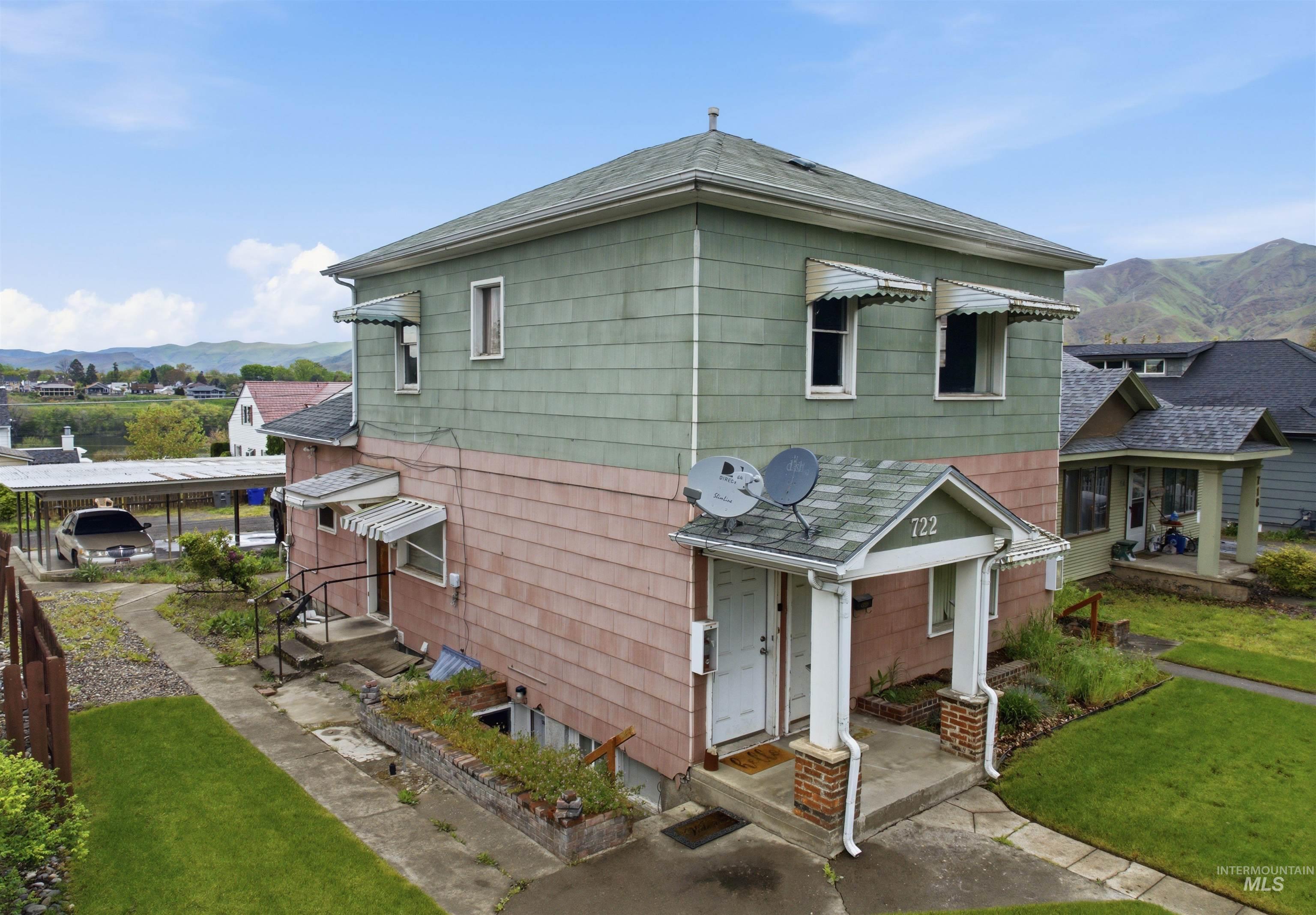 722 3rd St, Lewiston, Idaho 83501, 2 Bedrooms, 1 Bathroom, Residential Income For Sale, Price $485,000,MLS 98983845