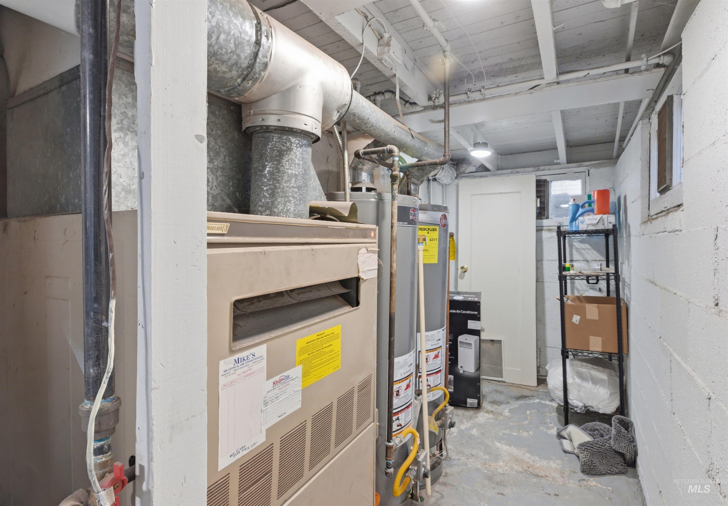 722 3rd St, Lewiston, Idaho 83501, 2 Bedrooms, 1 Bathroom, Residential Income For Sale, Price $485,000,MLS 98983845