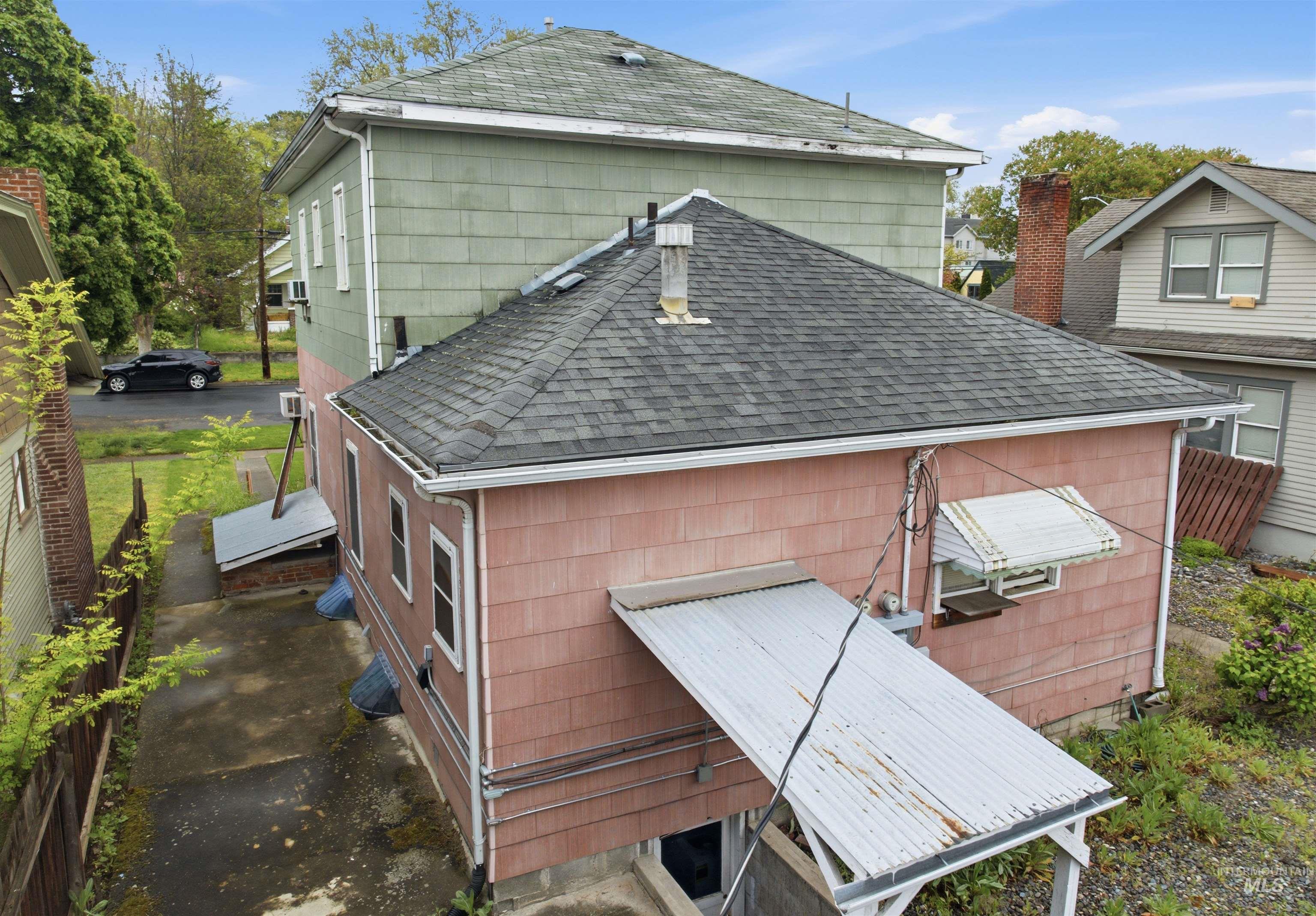 722 3rd St, Lewiston, Idaho 83501, 2 Bedrooms, 1 Bathroom, Residential Income For Sale, Price $485,000,MLS 98983845