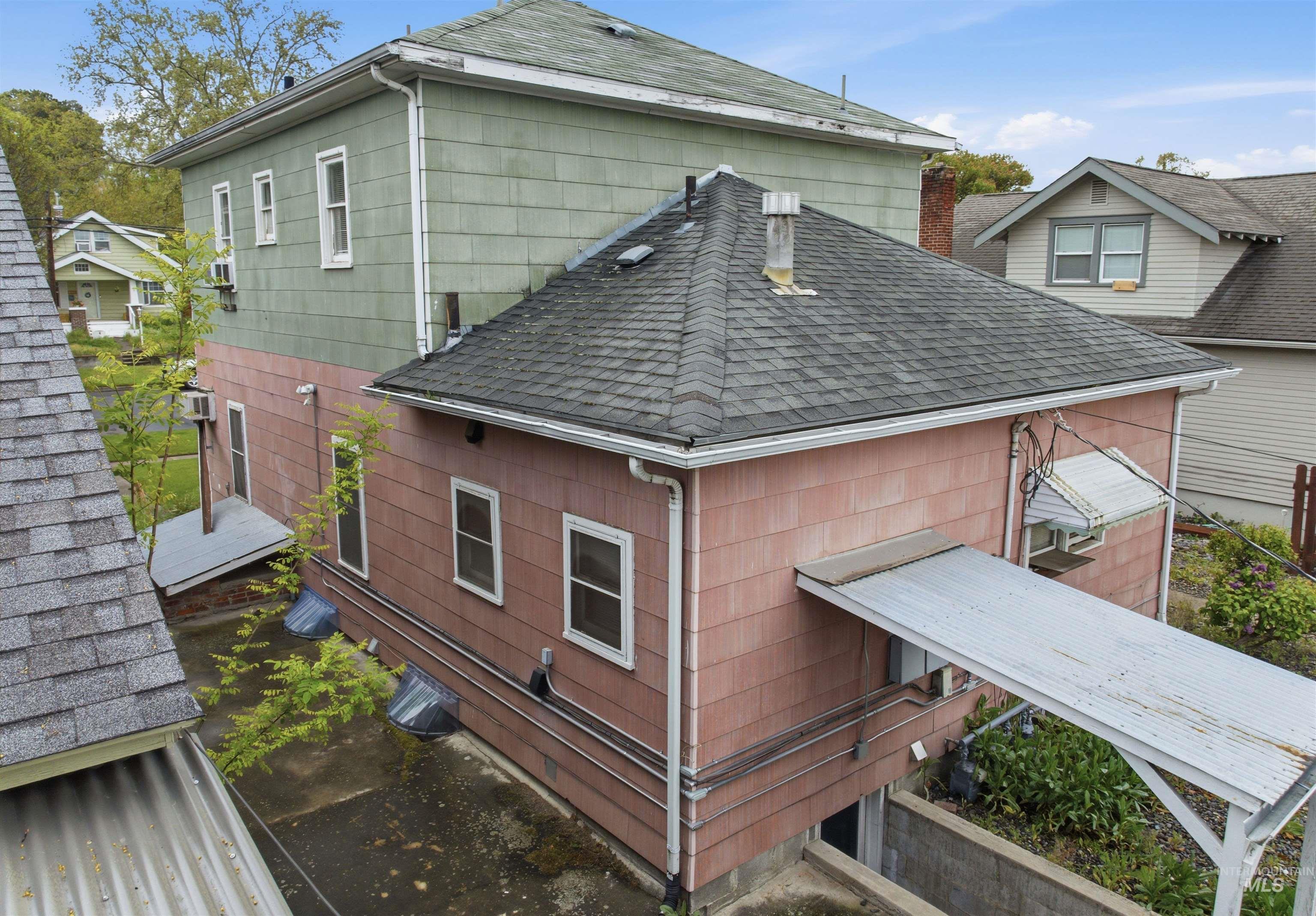 722 3rd St, Lewiston, Idaho 83501, 2 Bedrooms, 1 Bathroom, Residential Income For Sale, Price $485,000,MLS 98983845