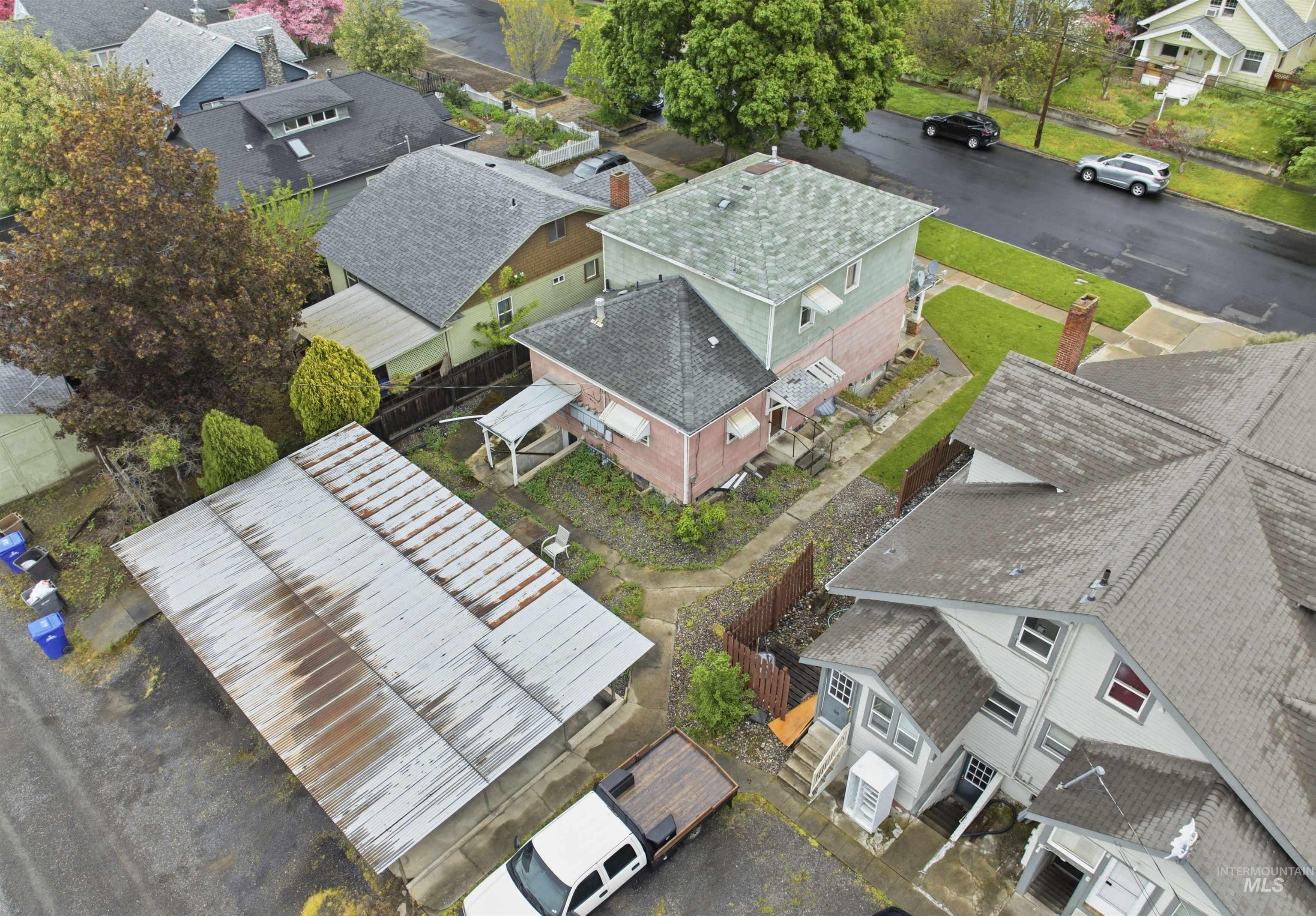 722 3rd St, Lewiston, Idaho 83501, 2 Bedrooms, 1 Bathroom, Residential Income For Sale, Price $485,000,MLS 98983845
