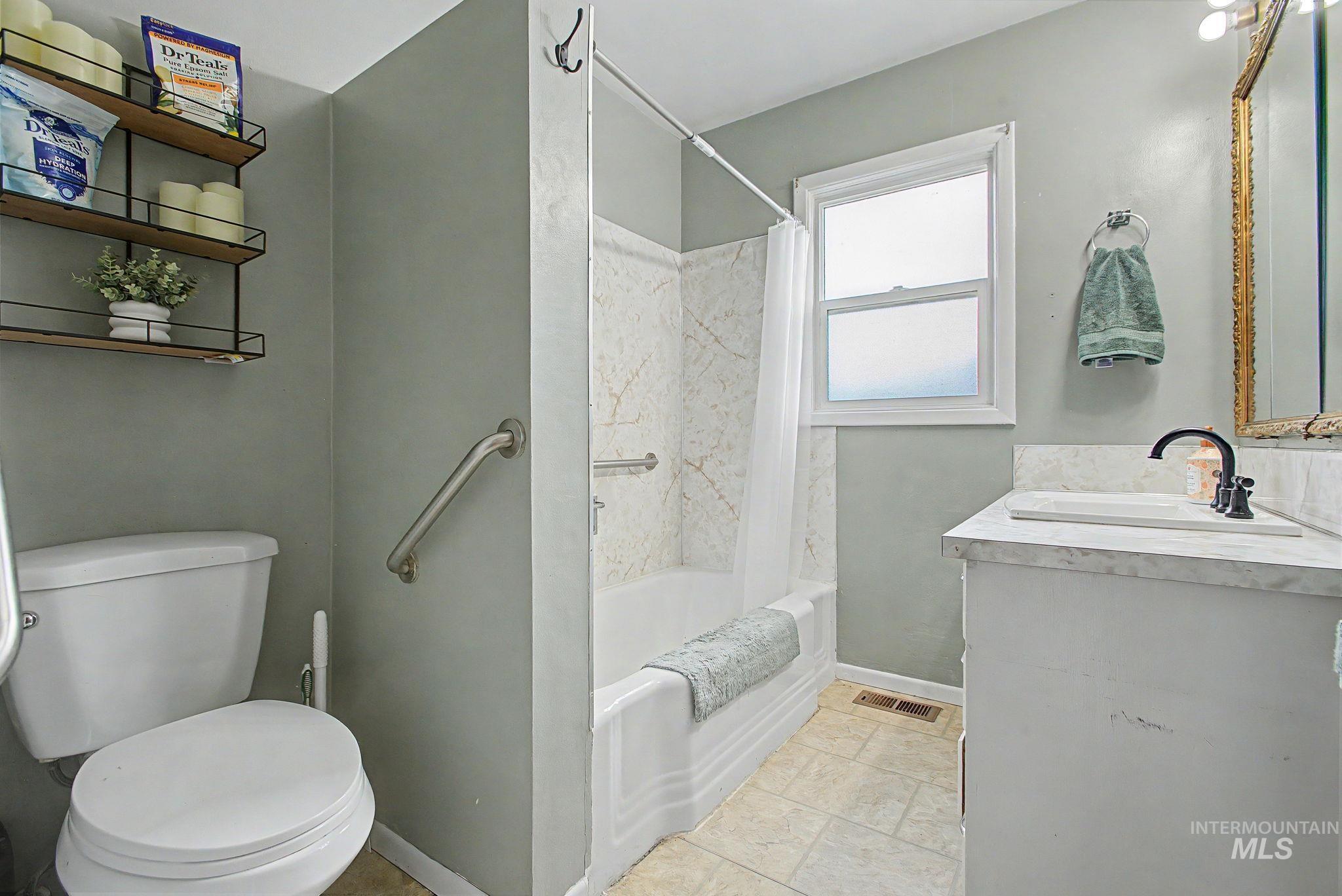 2325 8th Avenue, Lewiston, Idaho 83501, 3 Bedrooms, 1.5 Bathrooms, Residential For Sale, Price $325,000, 98983848