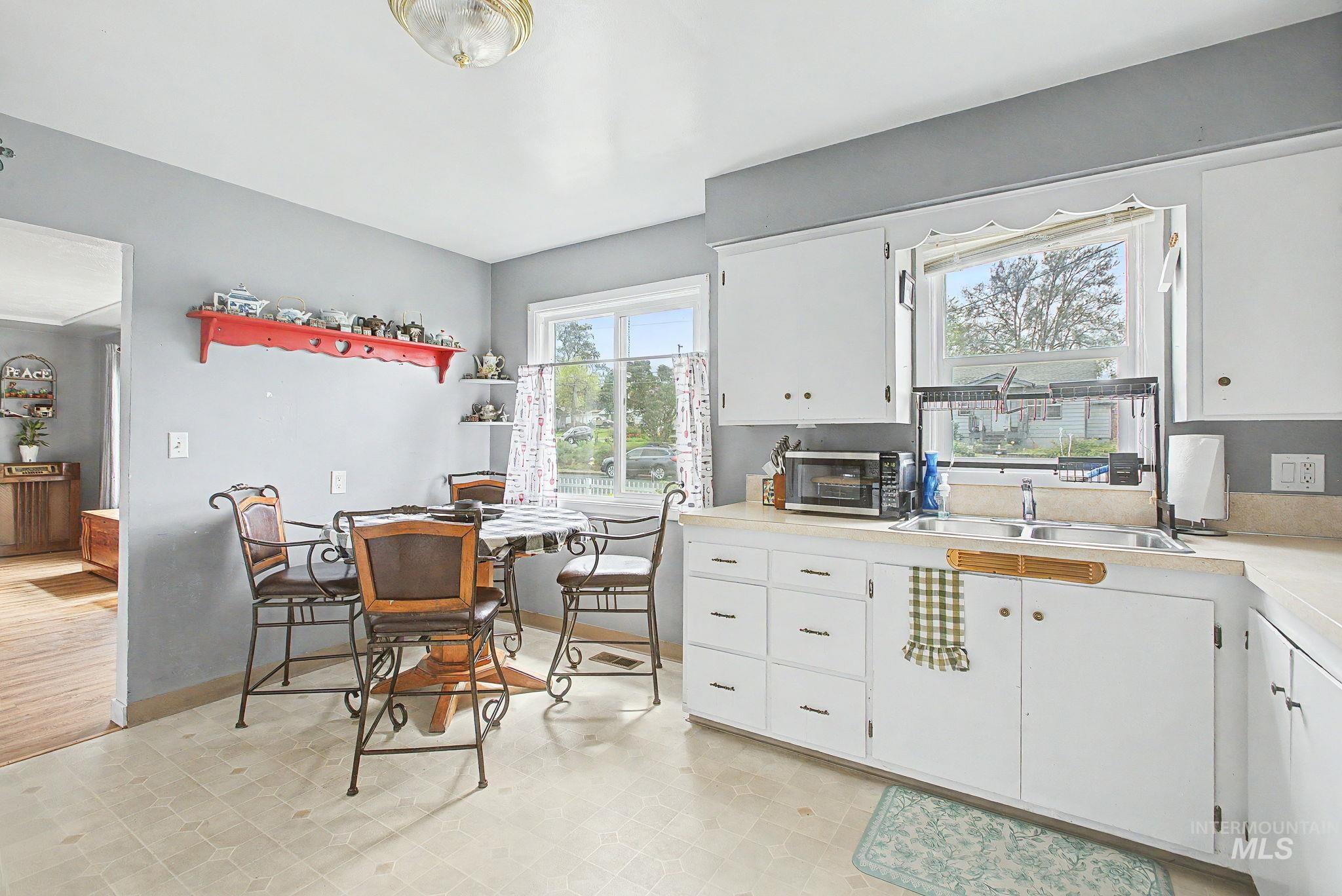 2325 8th Avenue, Lewiston, Idaho 83501, 3 Bedrooms, 1.5 Bathrooms, Residential For Sale, Price $325,000, 98983848