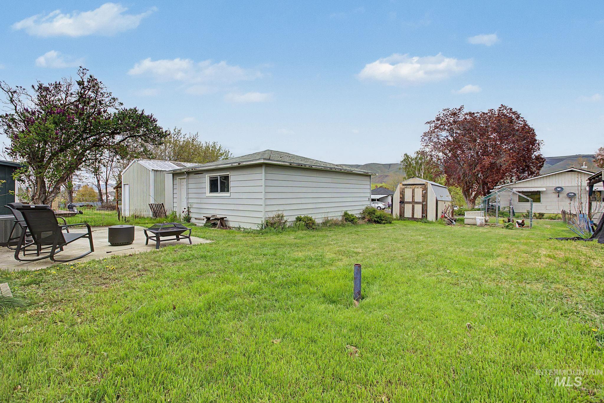 2325 8th Avenue, Lewiston, Idaho 83501, 3 Bedrooms, 1.5 Bathrooms, Residential For Sale, Price $325,000, 98983848