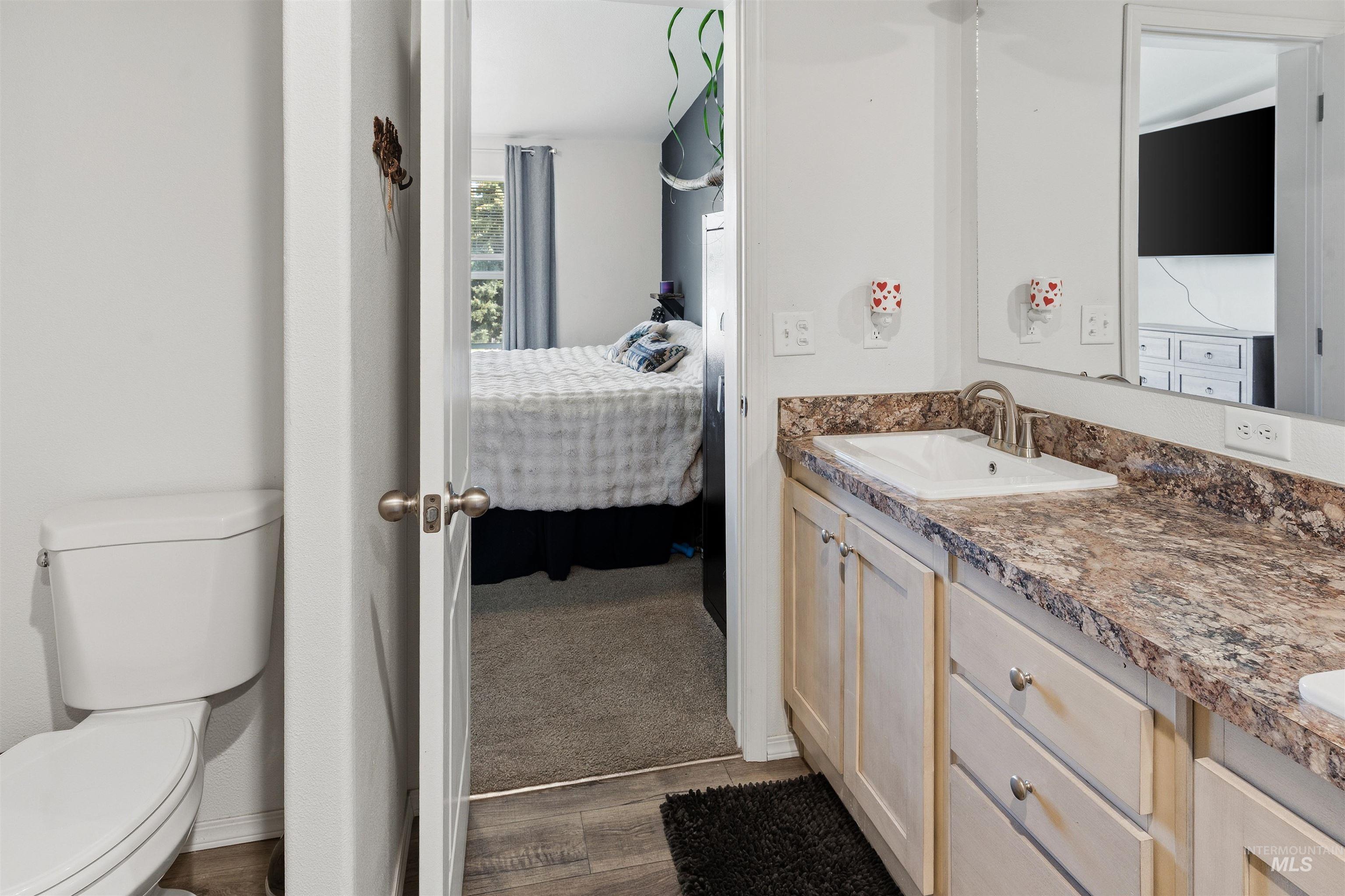 302 3rd Ave, Craigmont, Idaho 83523, 3 Bedrooms, 2 Bathrooms, Residential For Sale, Price $295,000, 98983850