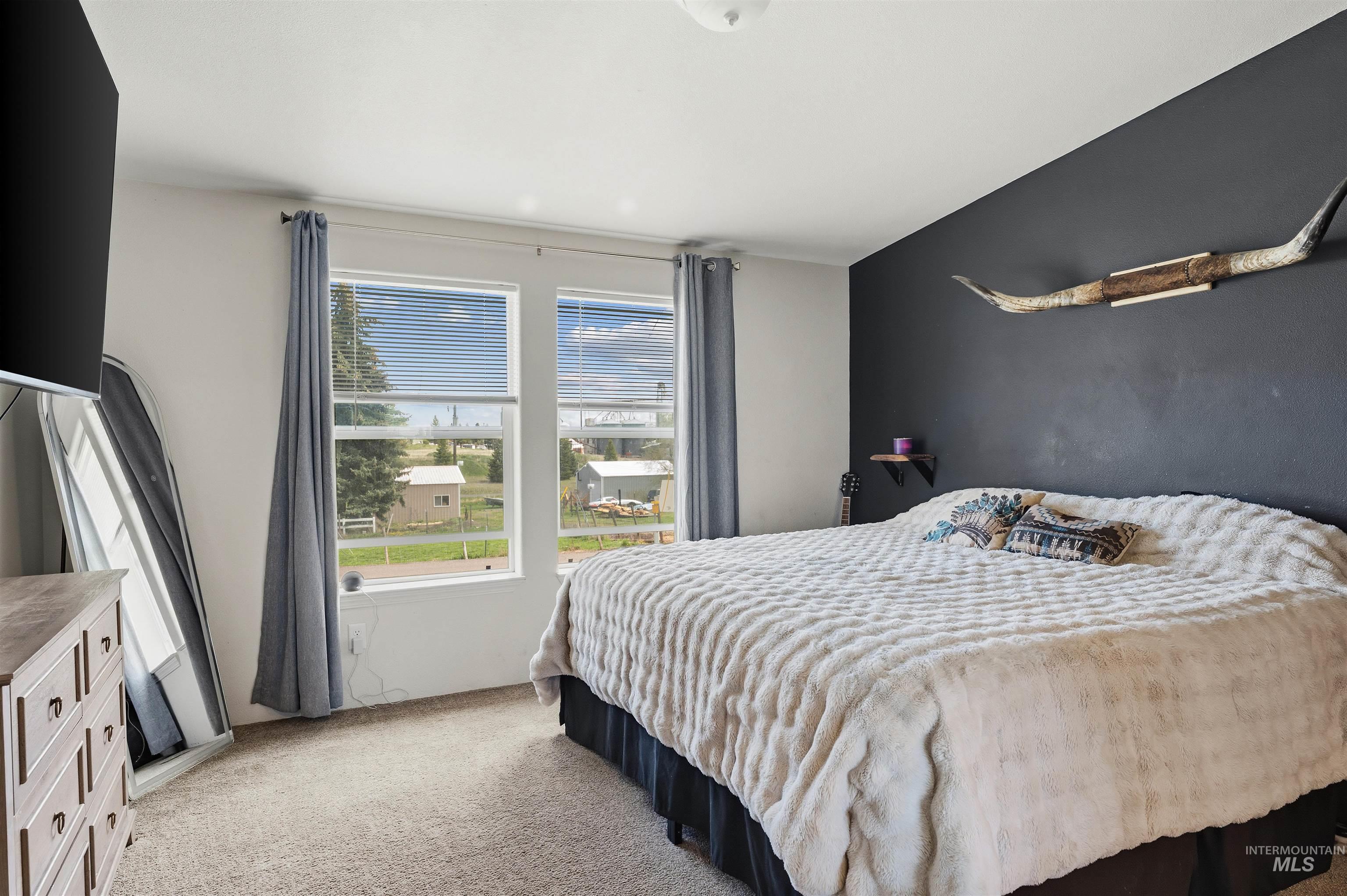 302 3rd Ave, Craigmont, Idaho 83523, 3 Bedrooms, 2 Bathrooms, Residential For Sale, Price $295,000, 98983850