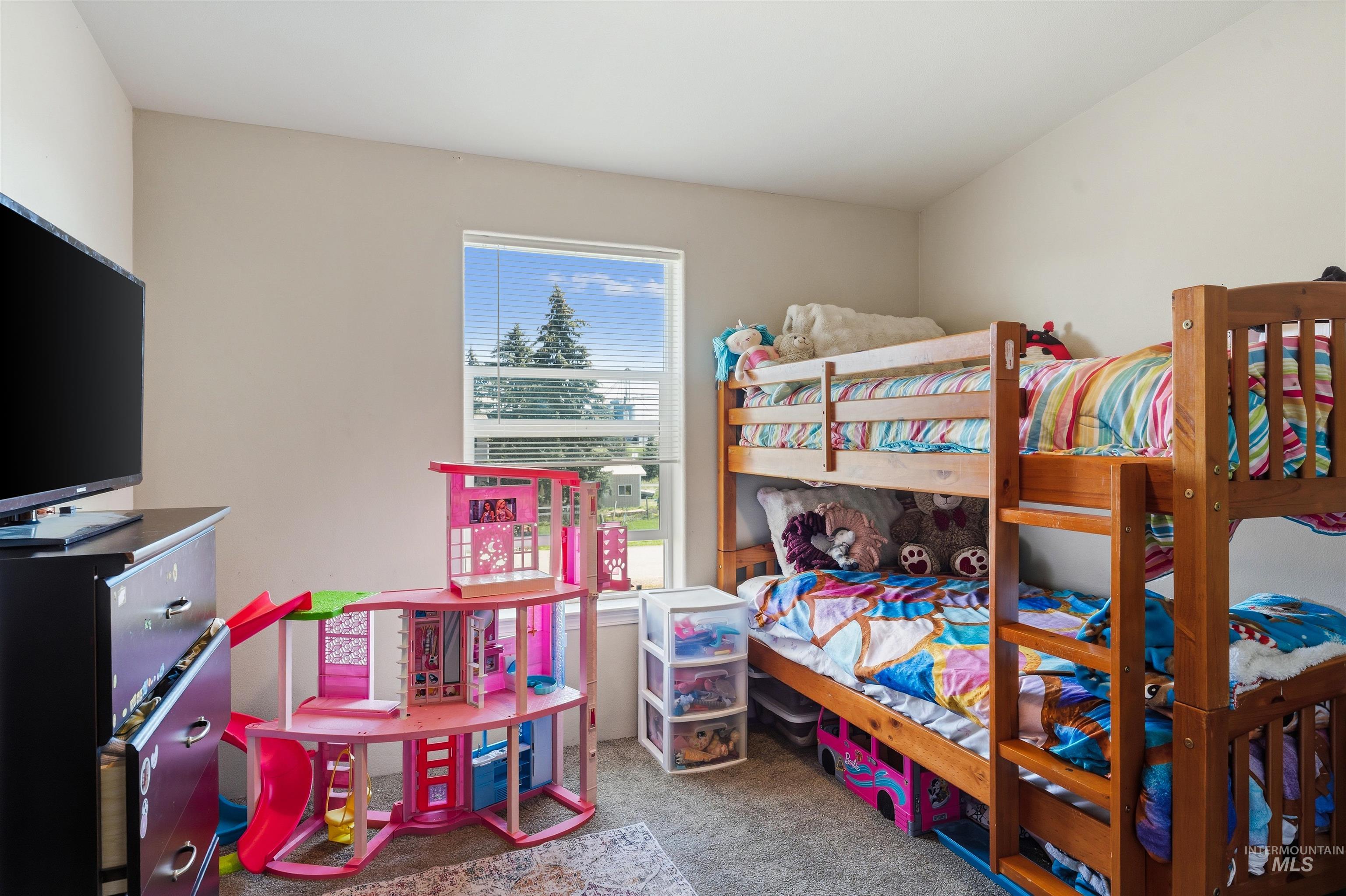 302 3rd Ave, Craigmont, Idaho 83523, 3 Bedrooms, 2 Bathrooms, Residential For Sale, Price $295,000, 98983850