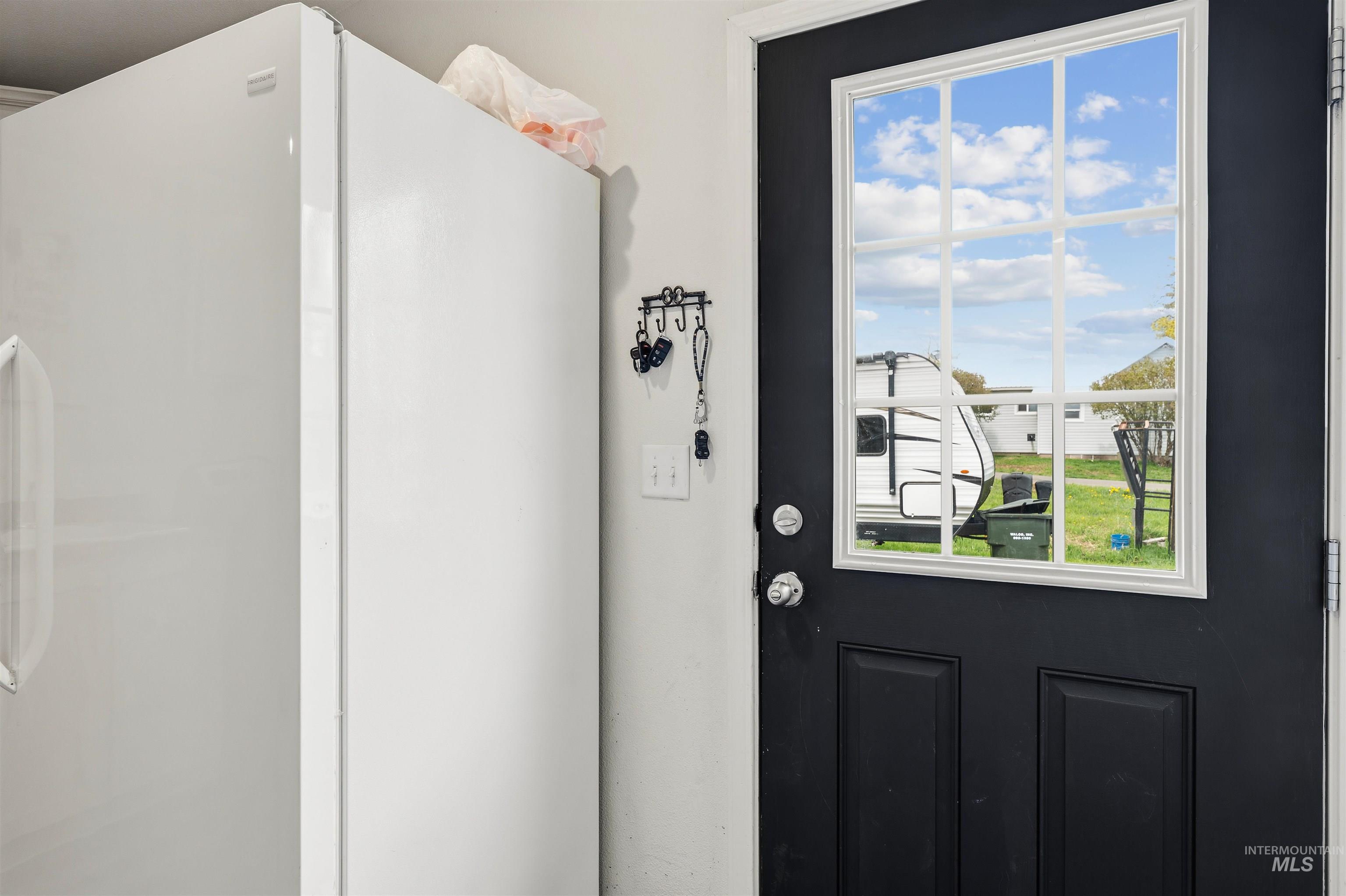 302 3rd Ave, Craigmont, Idaho 83523, 3 Bedrooms, 2 Bathrooms, Residential For Sale, Price $295,000, 98983850